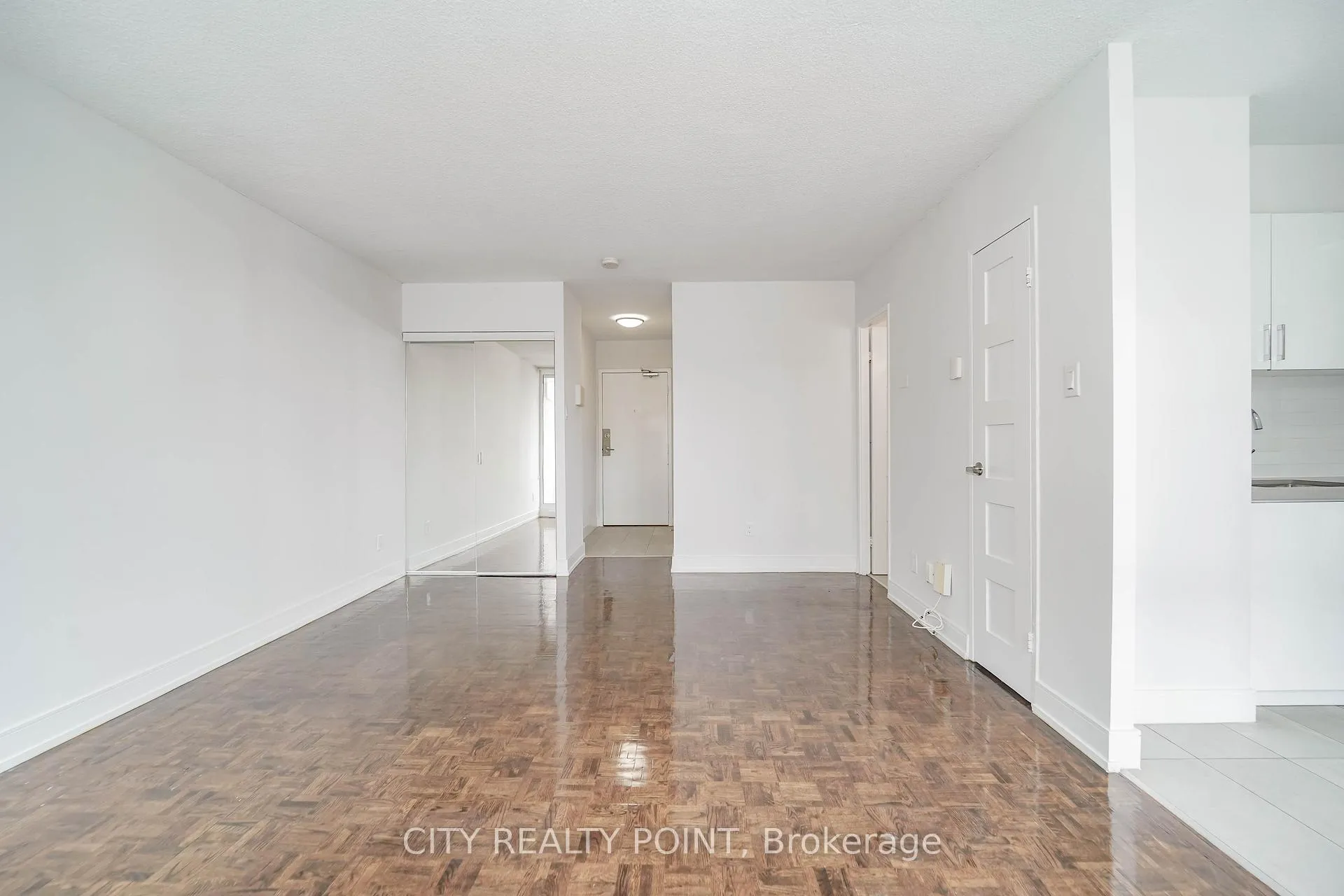 Photo 13 of Unit 2103, 33 Isabella Street, Toronto, Church-Yonge Corridor — HOMEH