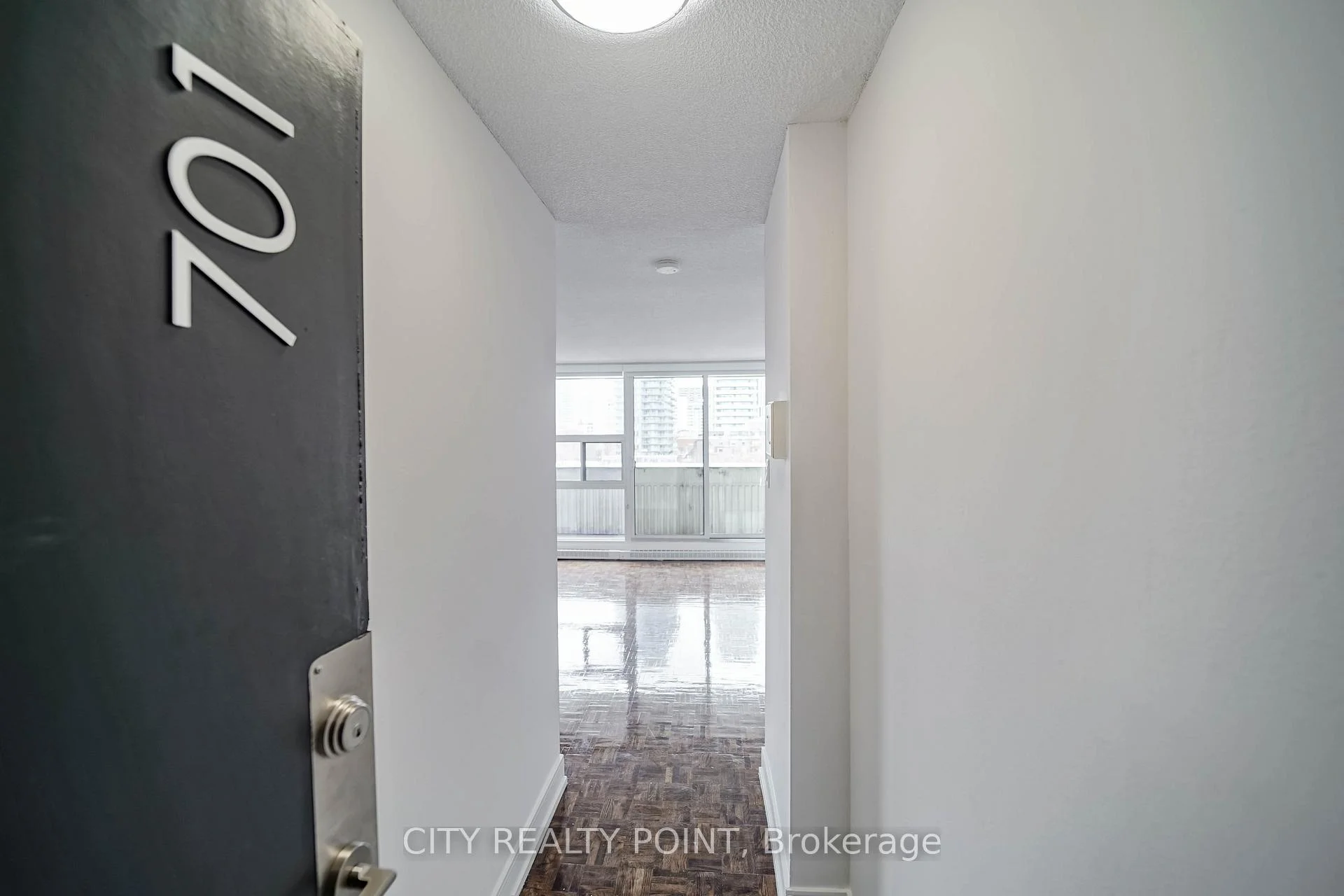 Photo 11 of Unit 2103, 33 Isabella Street, Toronto, Church-Yonge Corridor — HOMEH