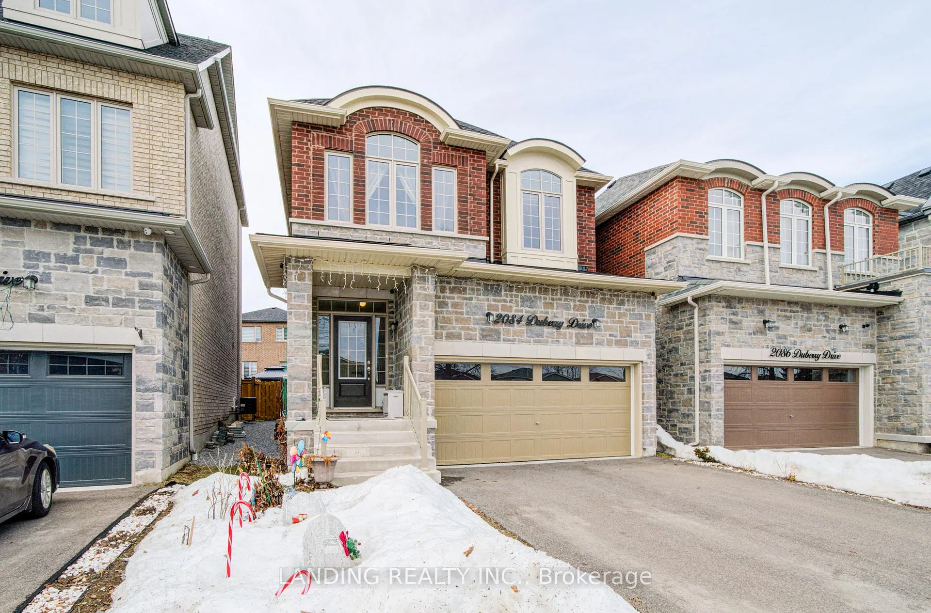 Photo 2 of 2084 Duberry Drive, Pickering, Brock Ridge — HOMEH