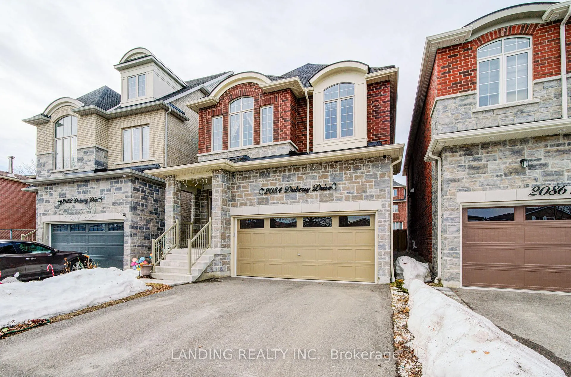 Photo 3 of 2084 Duberry Drive, Pickering, Brock Ridge — HOMEH