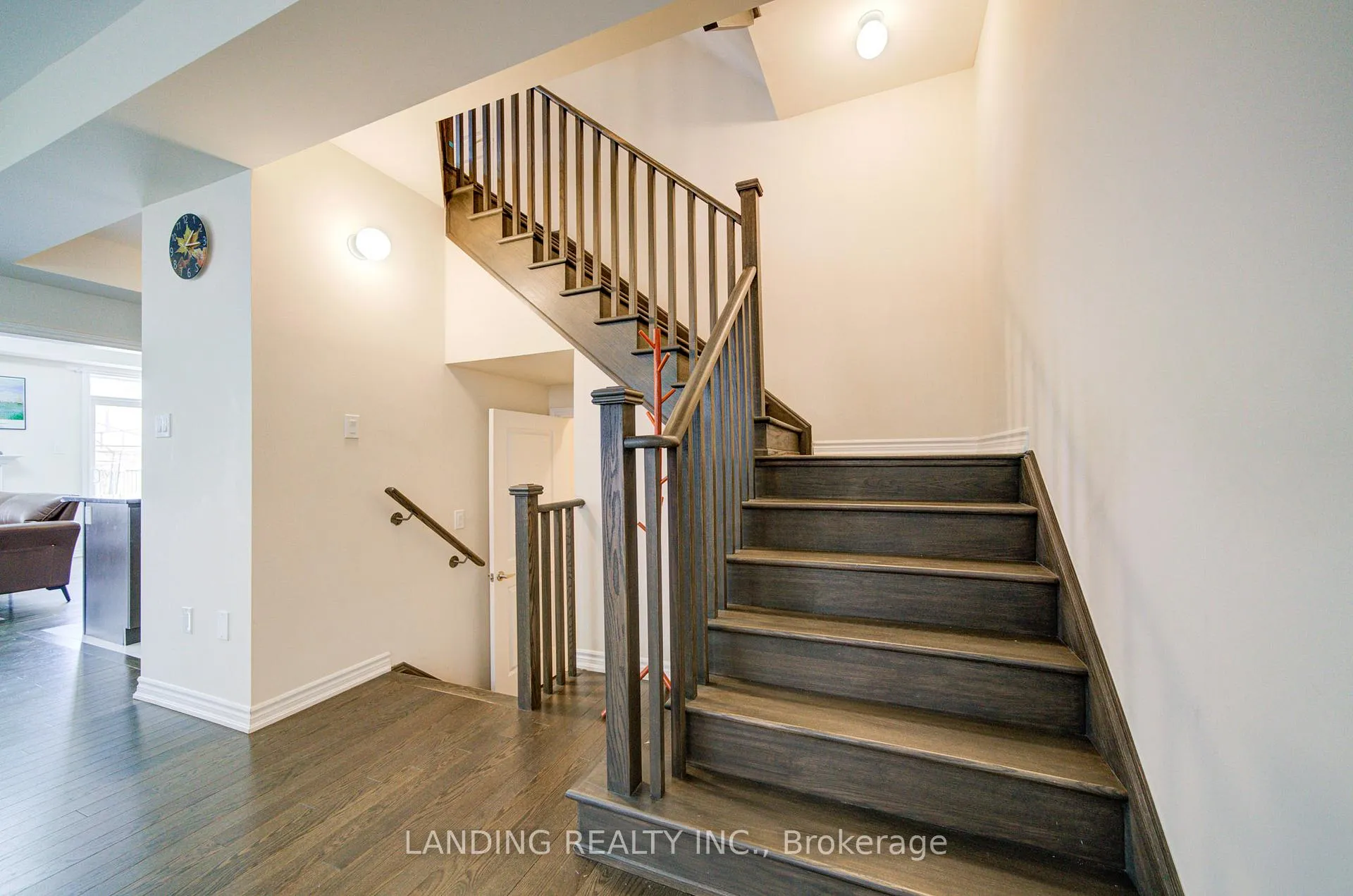 Photo 7 of 2084 Duberry Drive, Pickering, Brock Ridge — HOMEH