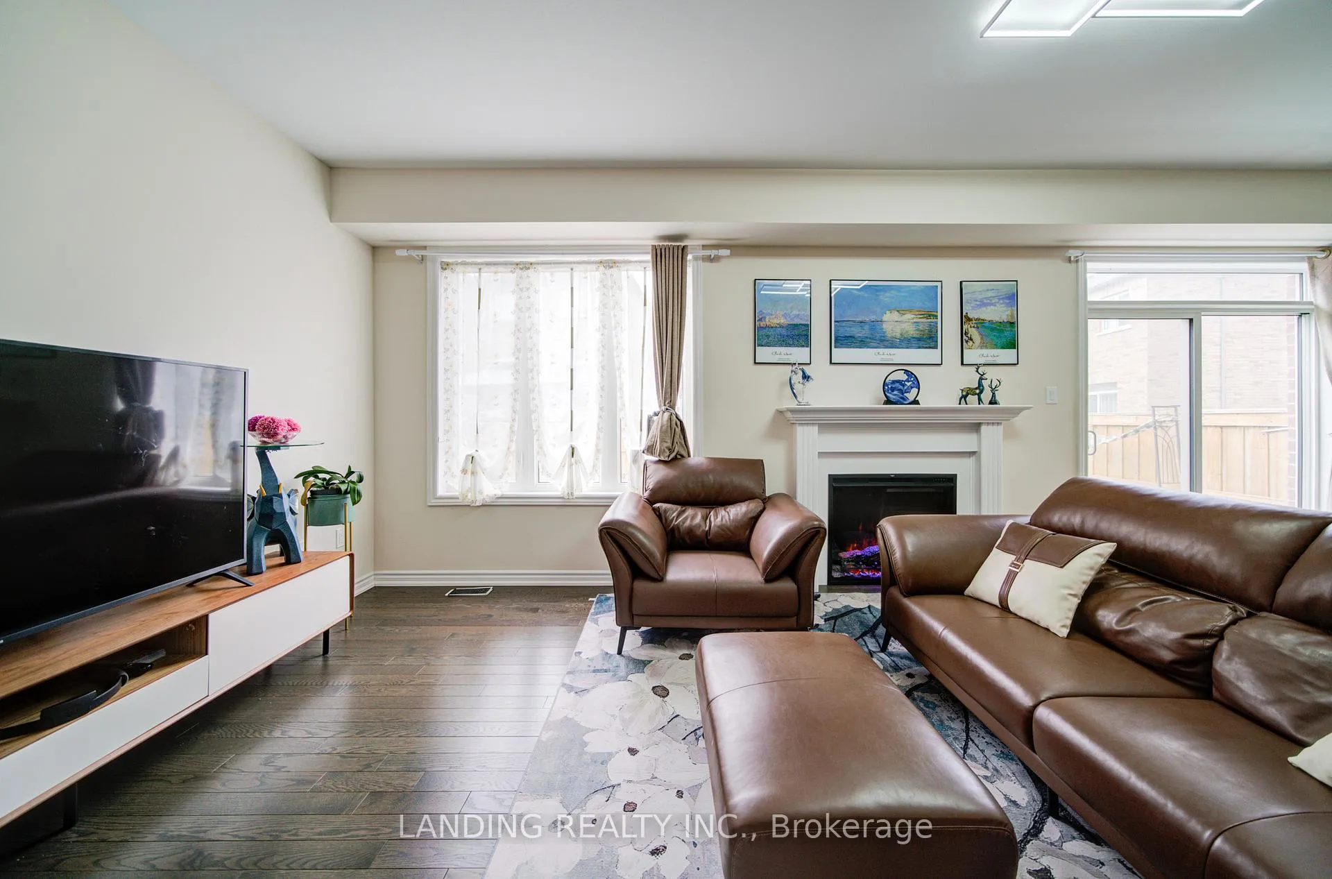 Photo 23 of 2084 Duberry Drive, Pickering, Brock Ridge — HOMEH