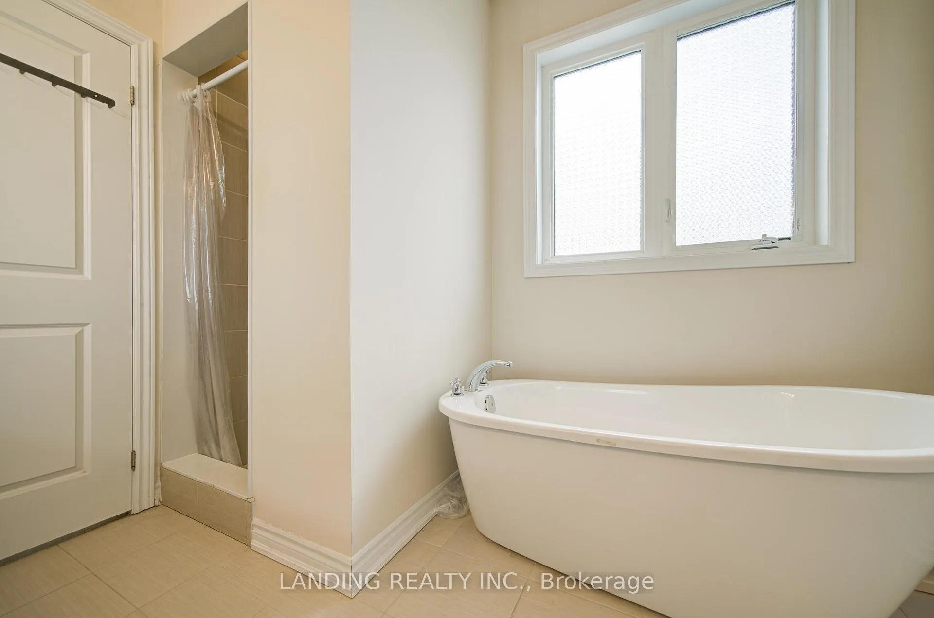 Photo 37 of 2084 Duberry Drive, Pickering, Brock Ridge — HOMEH