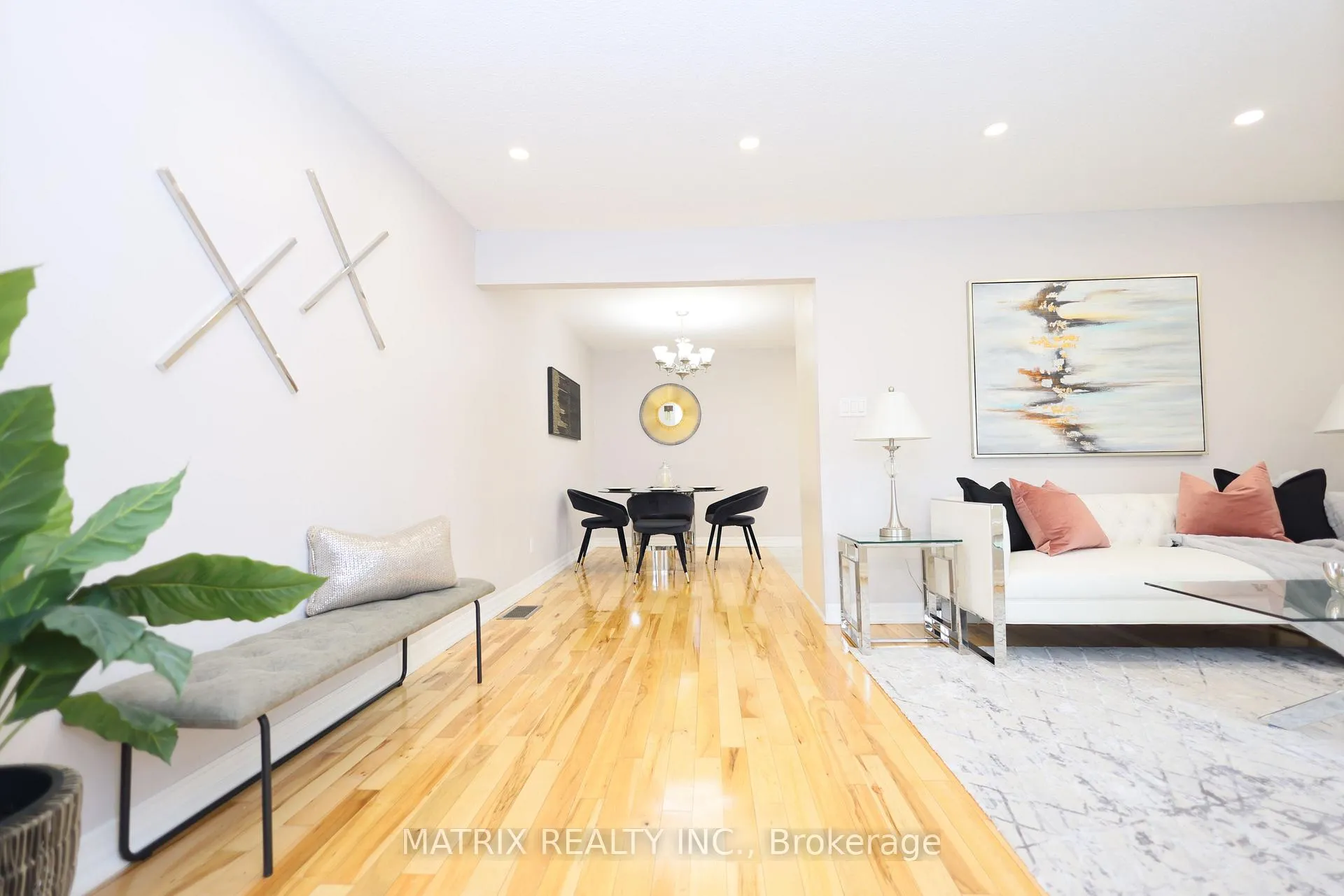 Photo 4 of 517 Grenfell Street, Oshawa, Vanier — HOMEH