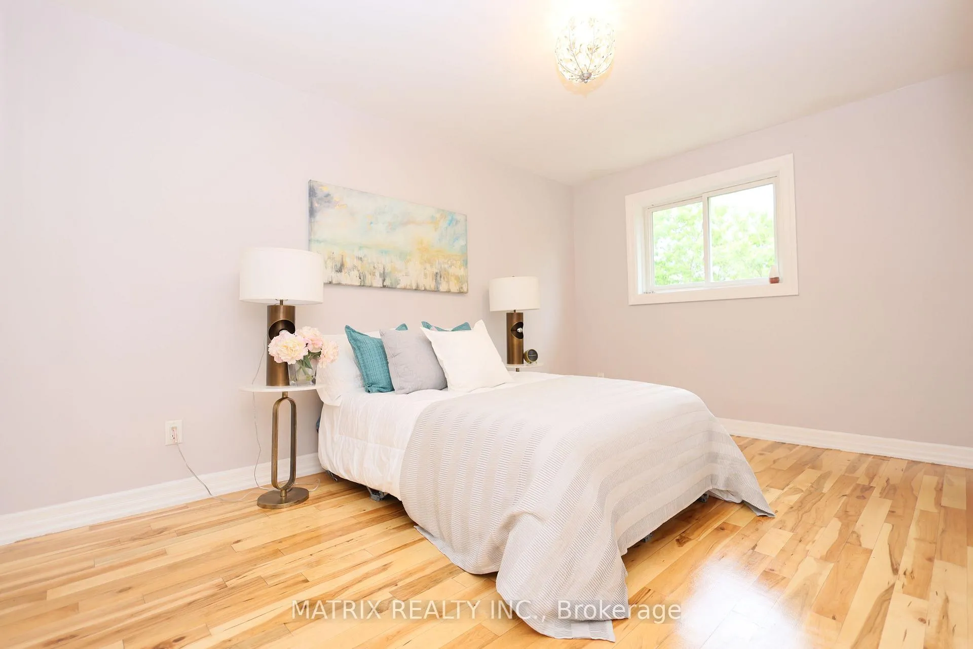 Photo 11 of 517 Grenfell Street, Oshawa, Vanier — HOMEH