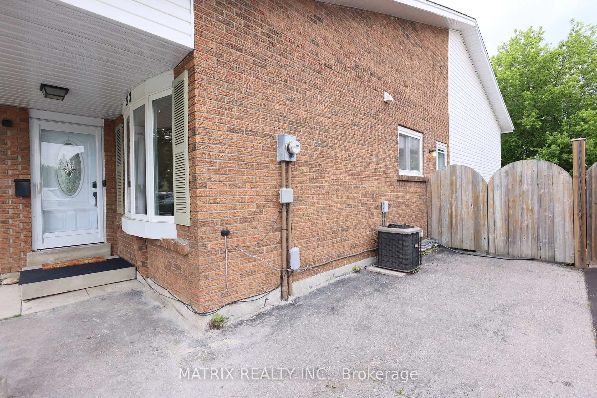 Photo 26 of 517 Grenfell Street, Oshawa, Vanier — HOMEH