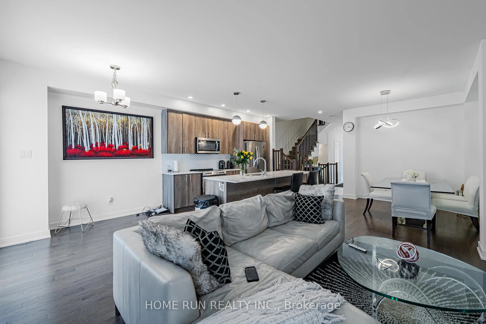Photo 11 of 328 Ibanez Walk, Ottawa, Leitrim — HOMEH