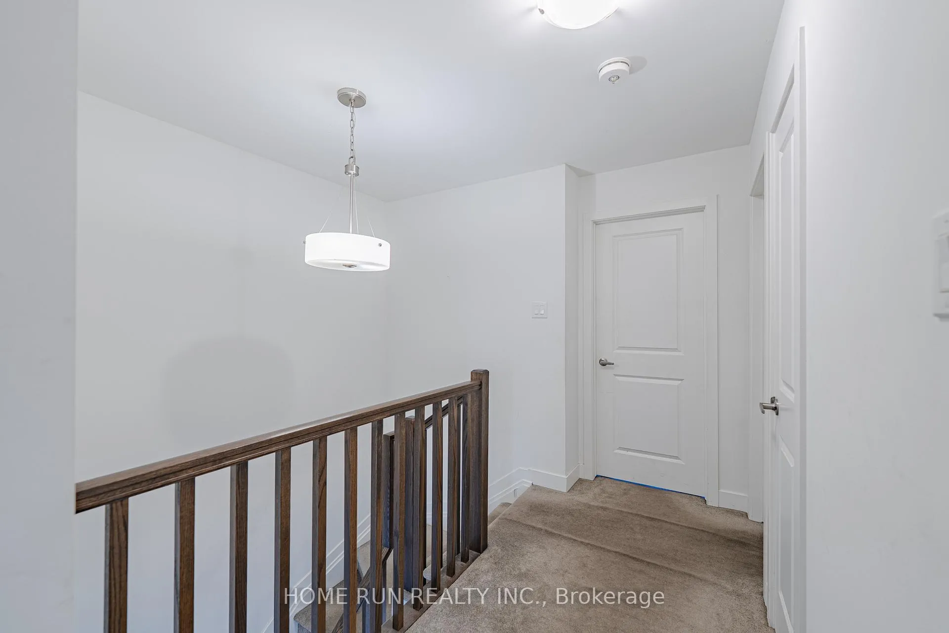 Photo 15 of 328 Ibanez Walk, Ottawa, Leitrim — HOMEH
