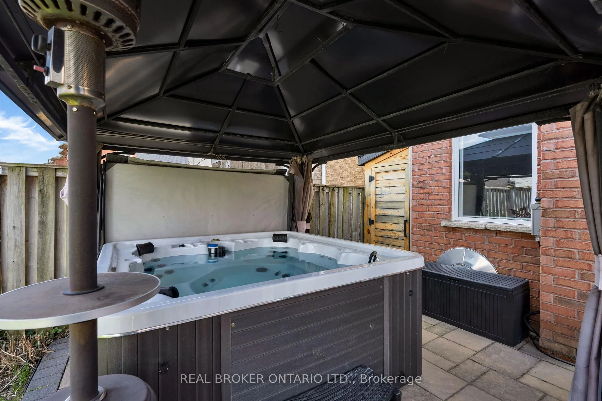 Photo 11 of 67 Birchwood Drive, Barrie, East Bayfield — HOMEH