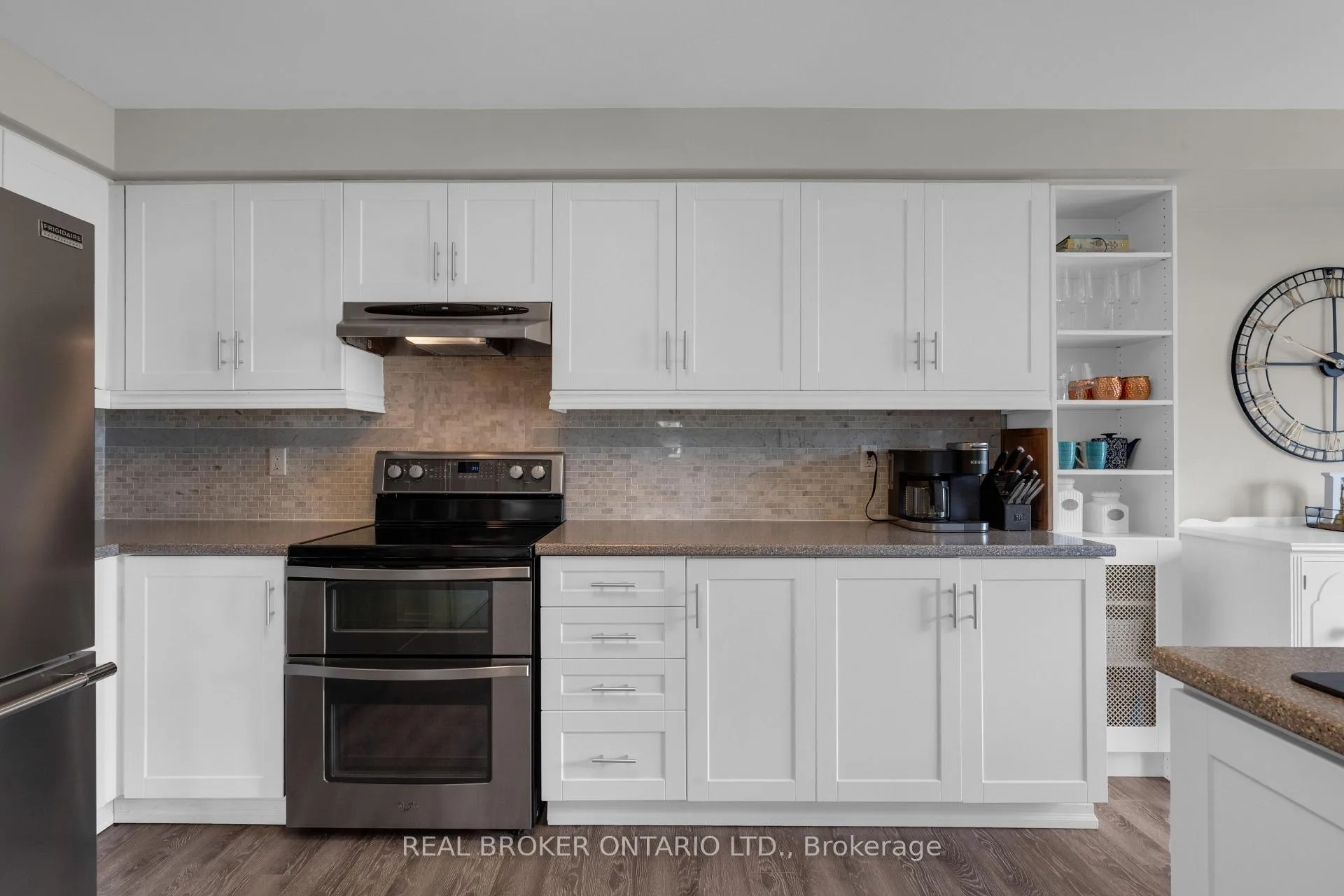 Photo 19 of 67 Birchwood Drive, Barrie, East Bayfield — HOMEH