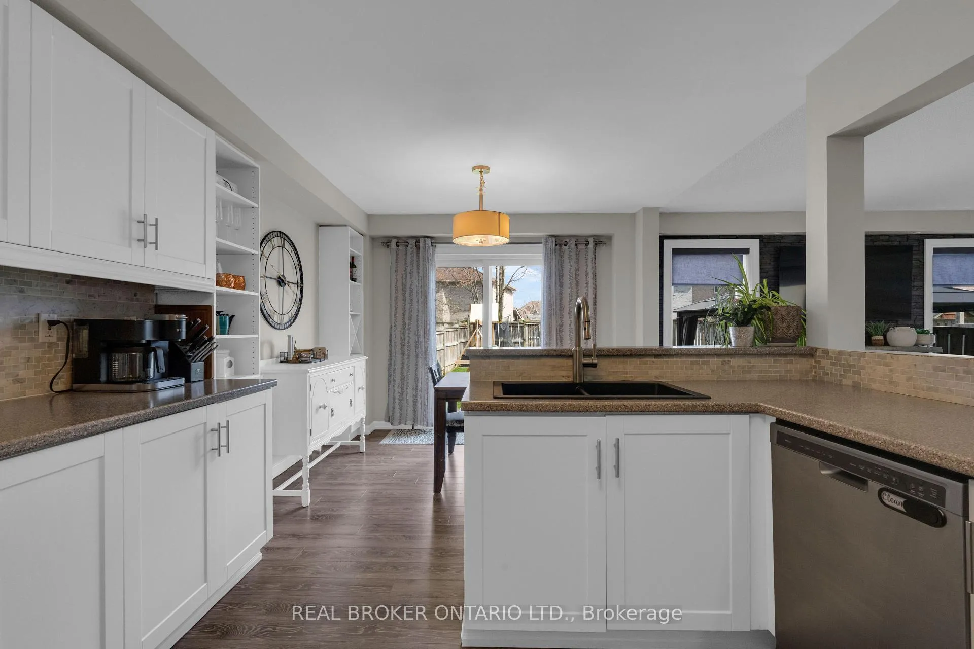 Photo 20 of 67 Birchwood Drive, Barrie, East Bayfield — HOMEH
