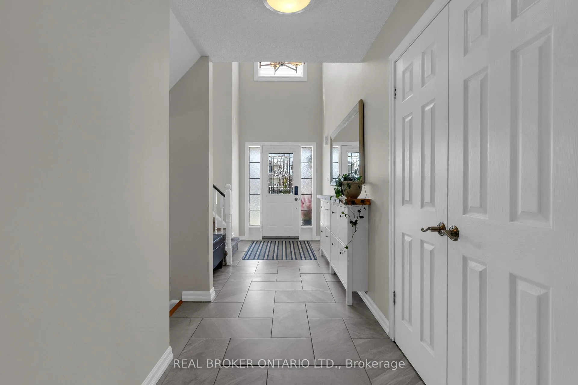 Photo 23 of 67 Birchwood Drive, Barrie, East Bayfield — HOMEH