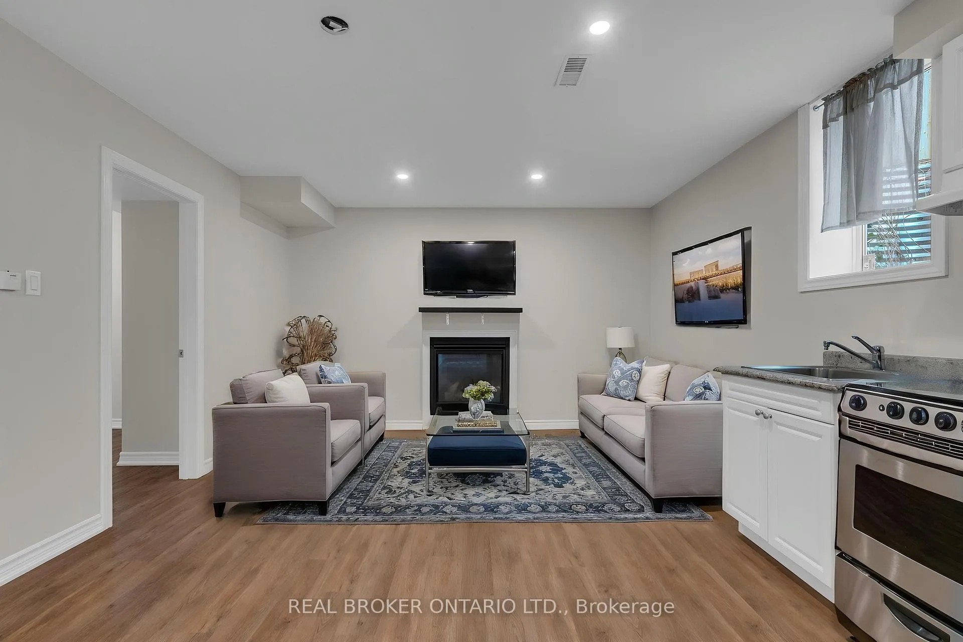Photo 39 of 67 Birchwood Drive, Barrie, East Bayfield — HOMEH