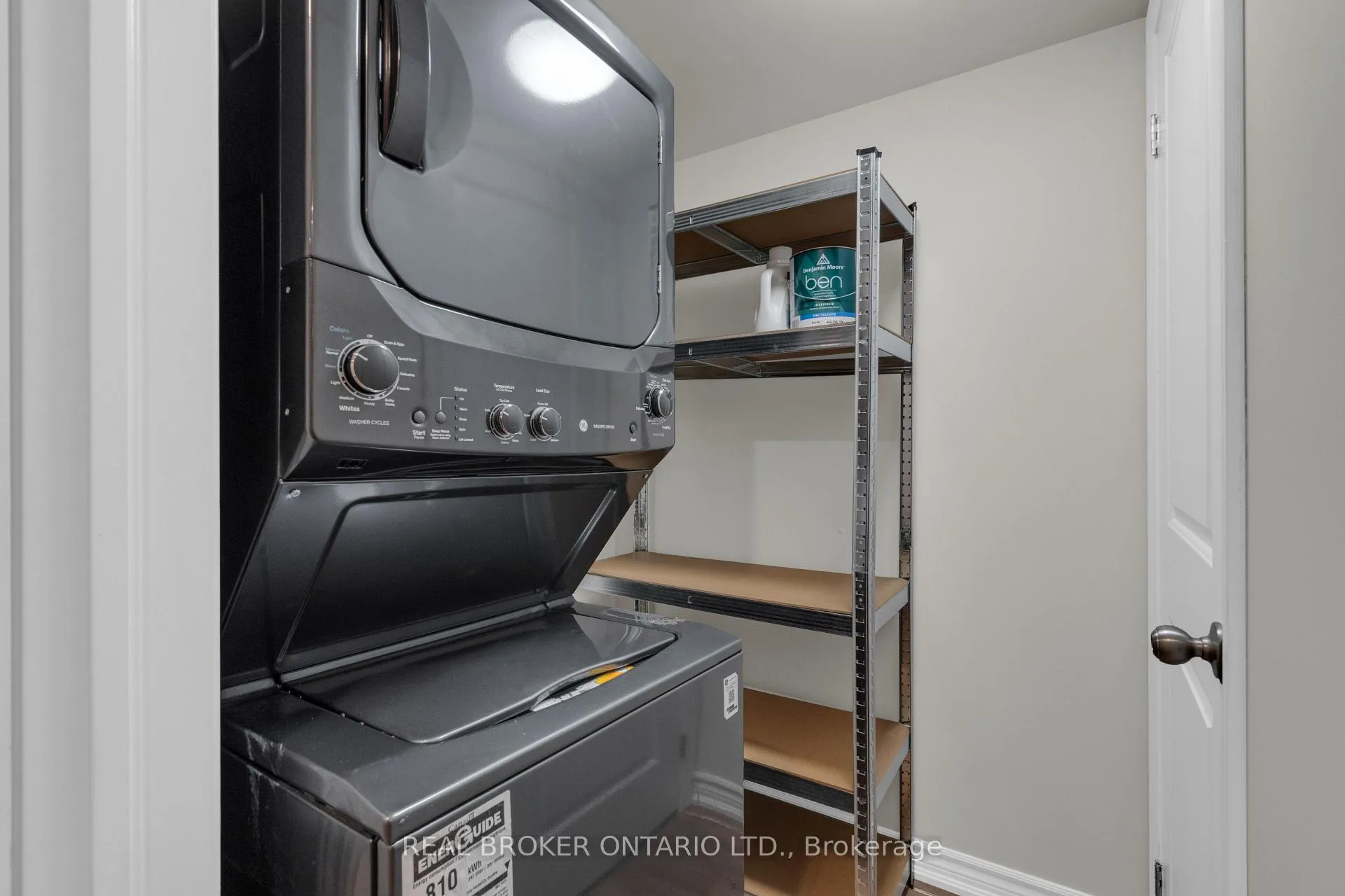 Photo 43 of 67 Birchwood Drive, Barrie, East Bayfield — HOMEH