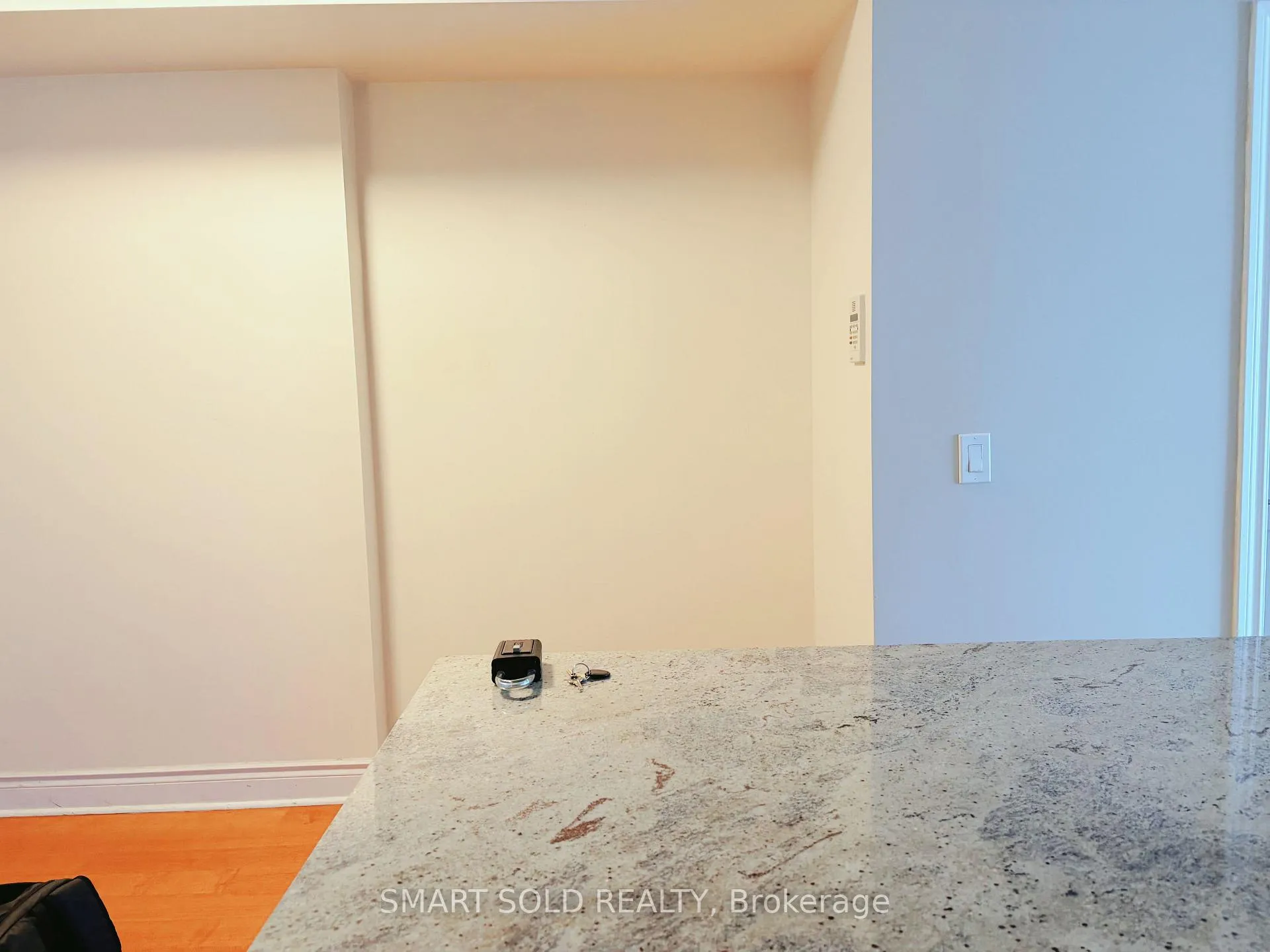 Photo 4 of Unit 3306, 763 Bay Street, Toronto, Bay Street Corridor — HOMEH