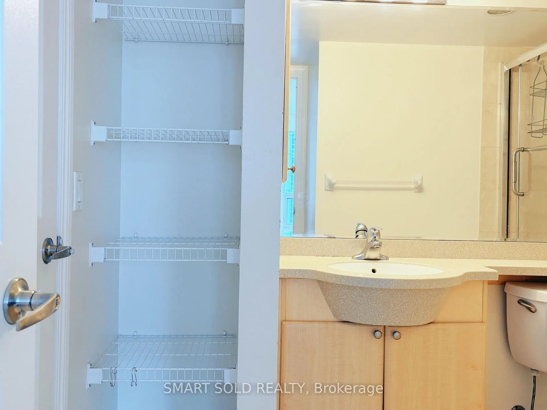 Photo 8 of Unit 3306, 763 Bay Street, Toronto, Bay Street Corridor — HOMEH