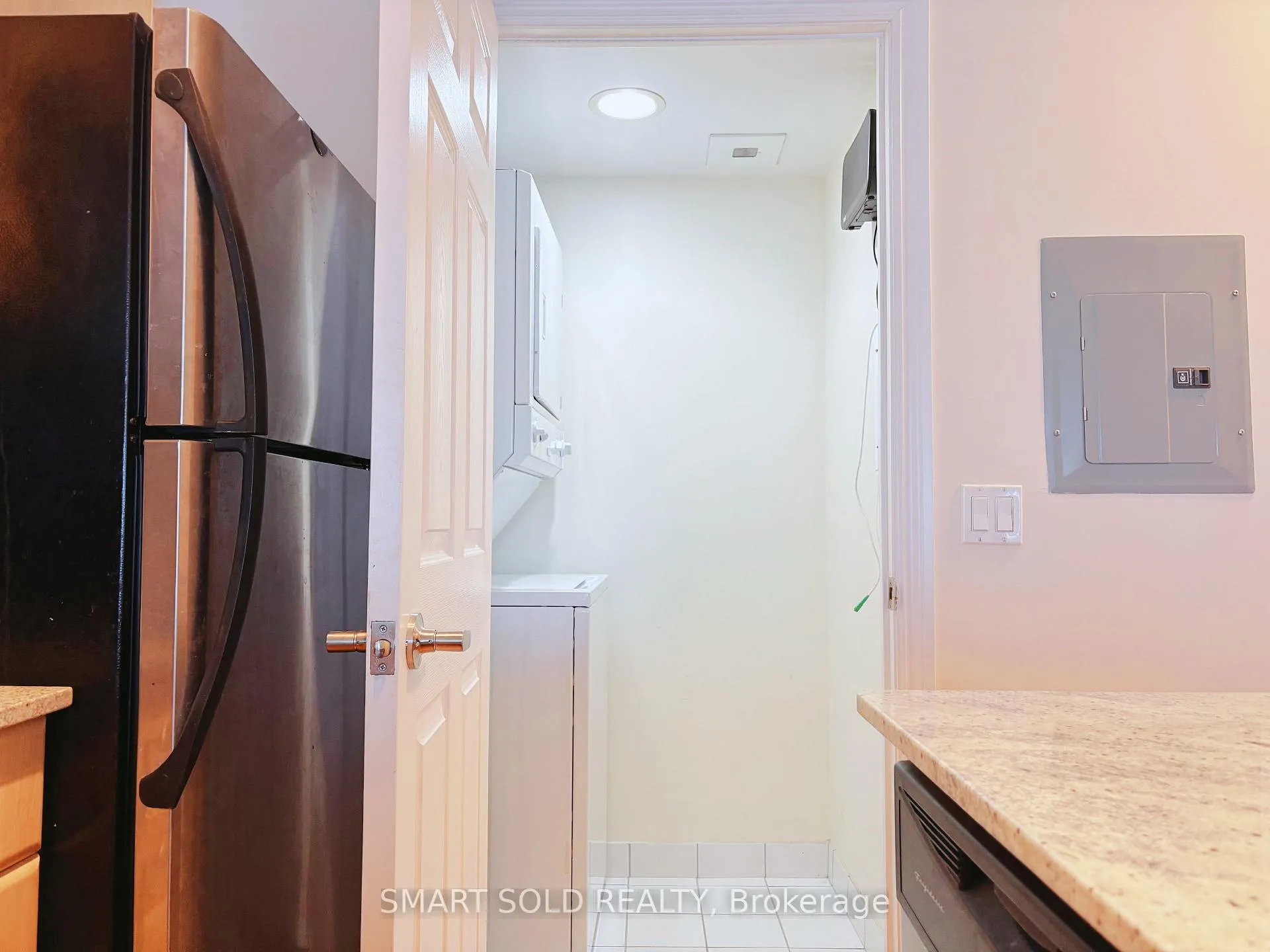 Photo 18 of Unit 3306, 763 Bay Street, Toronto, Bay Street Corridor — HOMEH