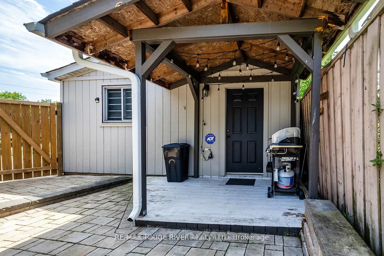 Photo 37 of 411 Pompano Court, Oshawa, Samac — HOMEH