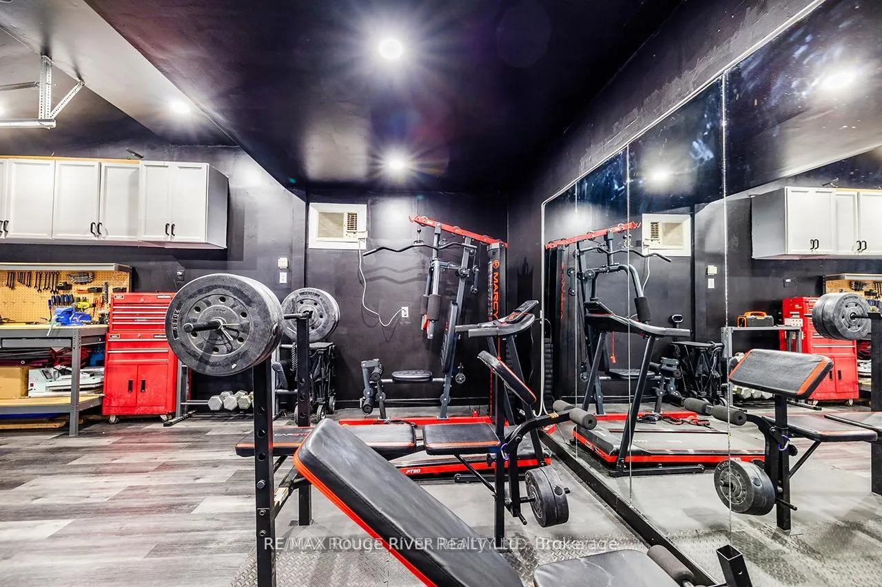 Photo 40 of 411 Pompano Court, Oshawa, Samac — HOMEH