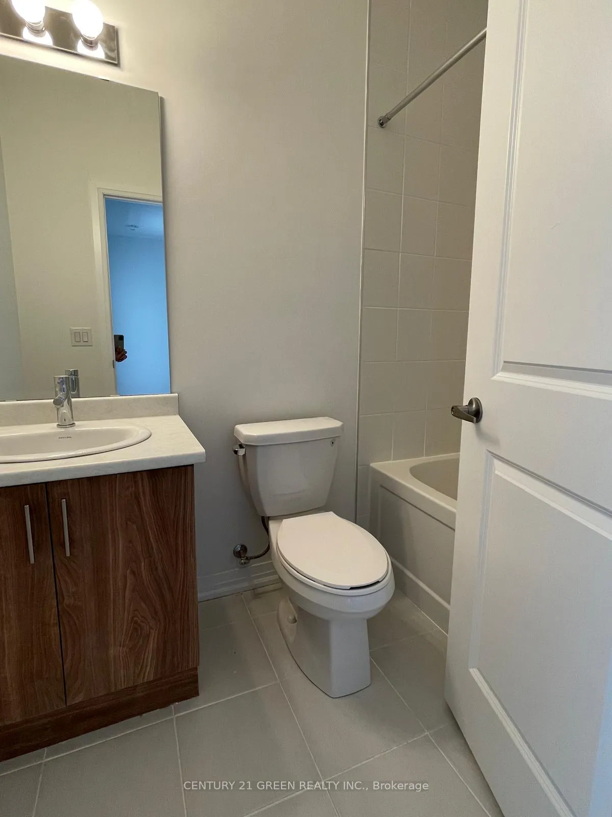 Photo 12 of 6 Sidney Rose Common, St. Catharines, Glendale/Glenridge — HOMEH