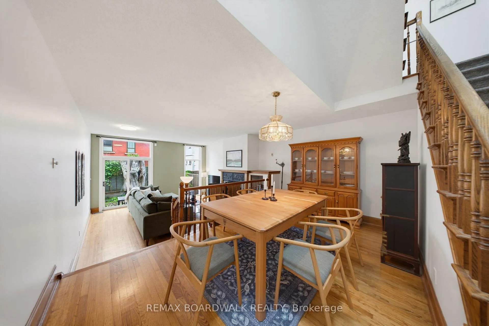 Photo 12 of Unit B, 595 Besserer Street, Ottawa, Sandy Hill — HOMEH