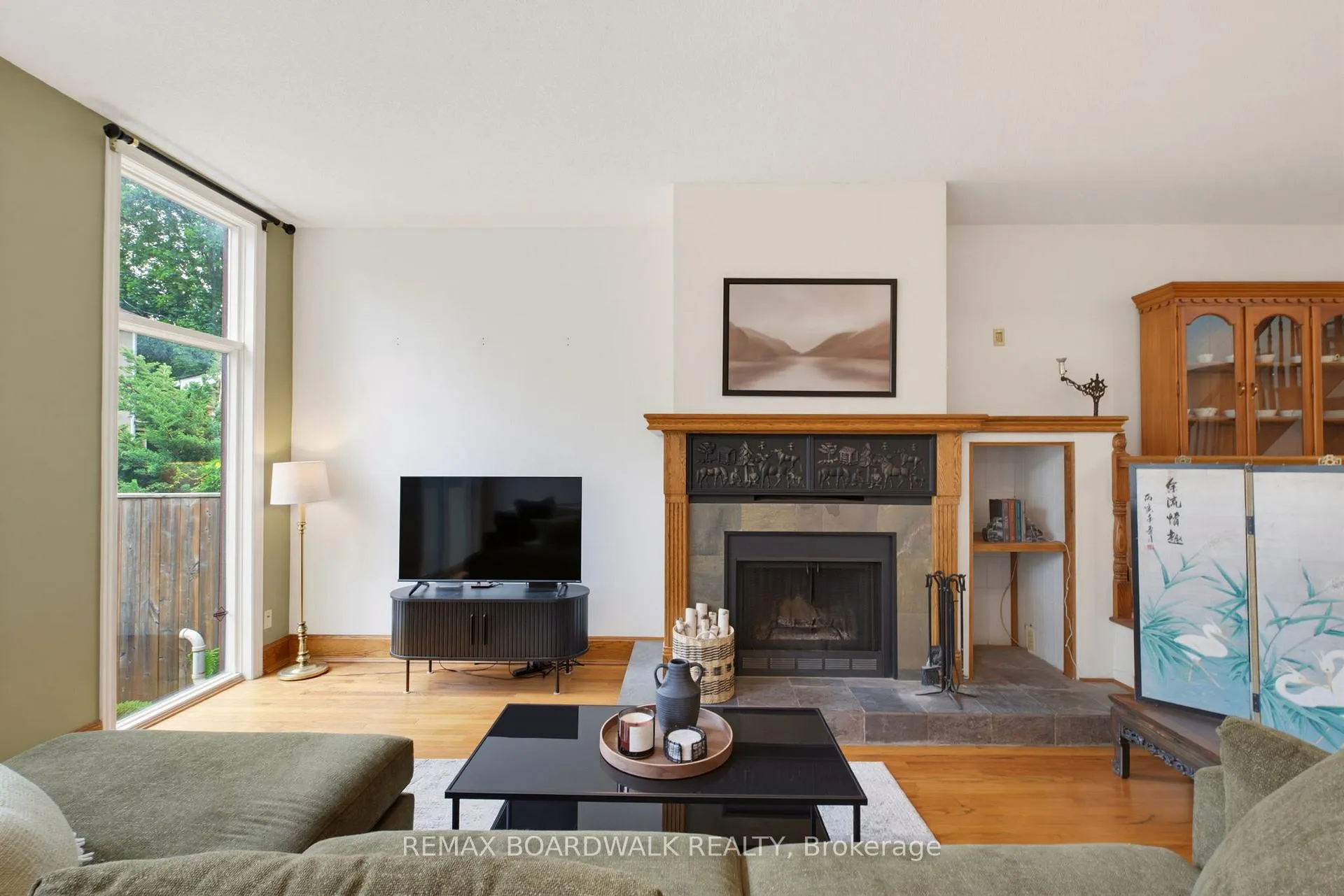 Photo 16 of Unit B, 595 Besserer Street, Ottawa, Sandy Hill — HOMEH