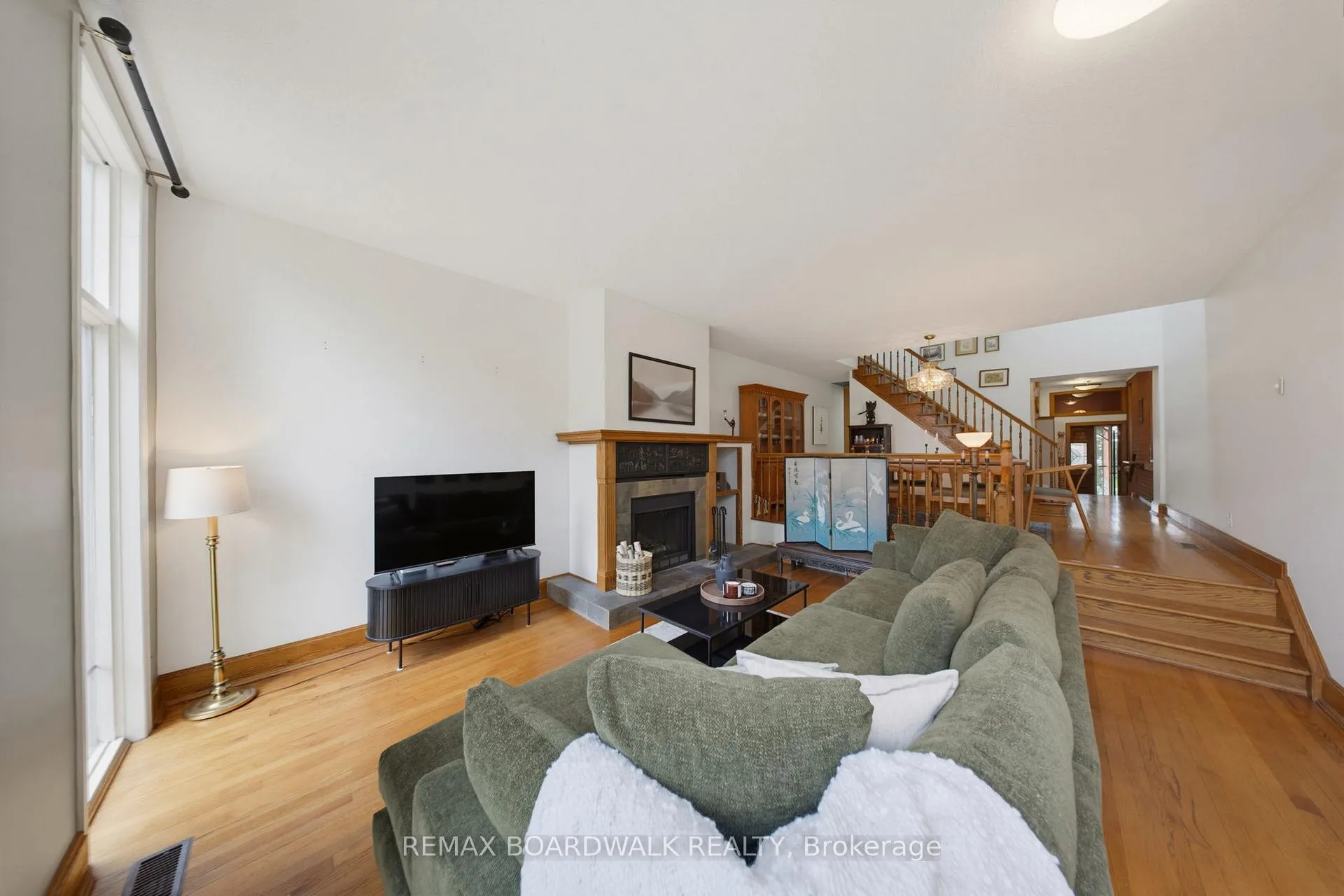 Photo 17 of Unit B, 595 Besserer Street, Ottawa, Sandy Hill — HOMEH