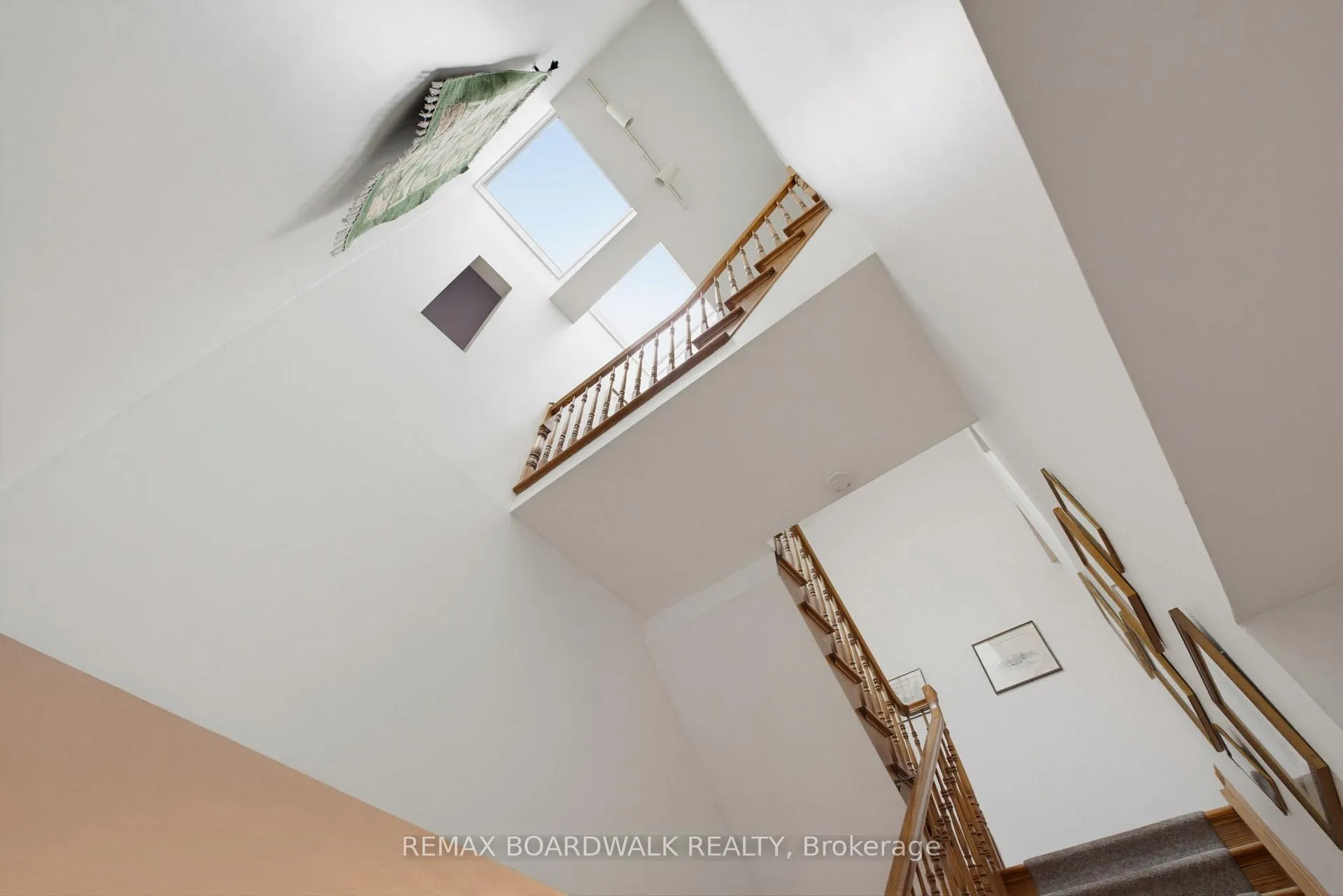 Photo 23 of Unit B, 595 Besserer Street, Ottawa, Sandy Hill — HOMEH