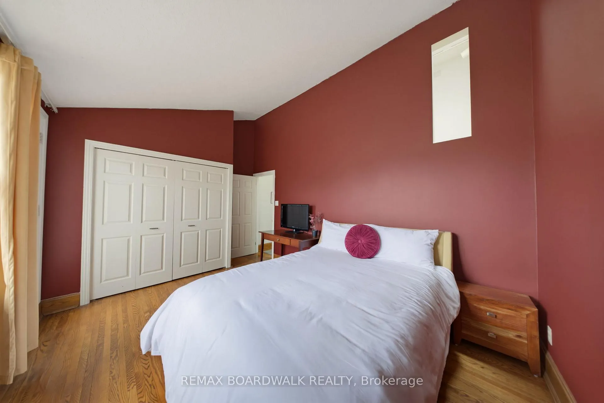 Photo 27 of Unit B, 595 Besserer Street, Ottawa, Sandy Hill — HOMEH