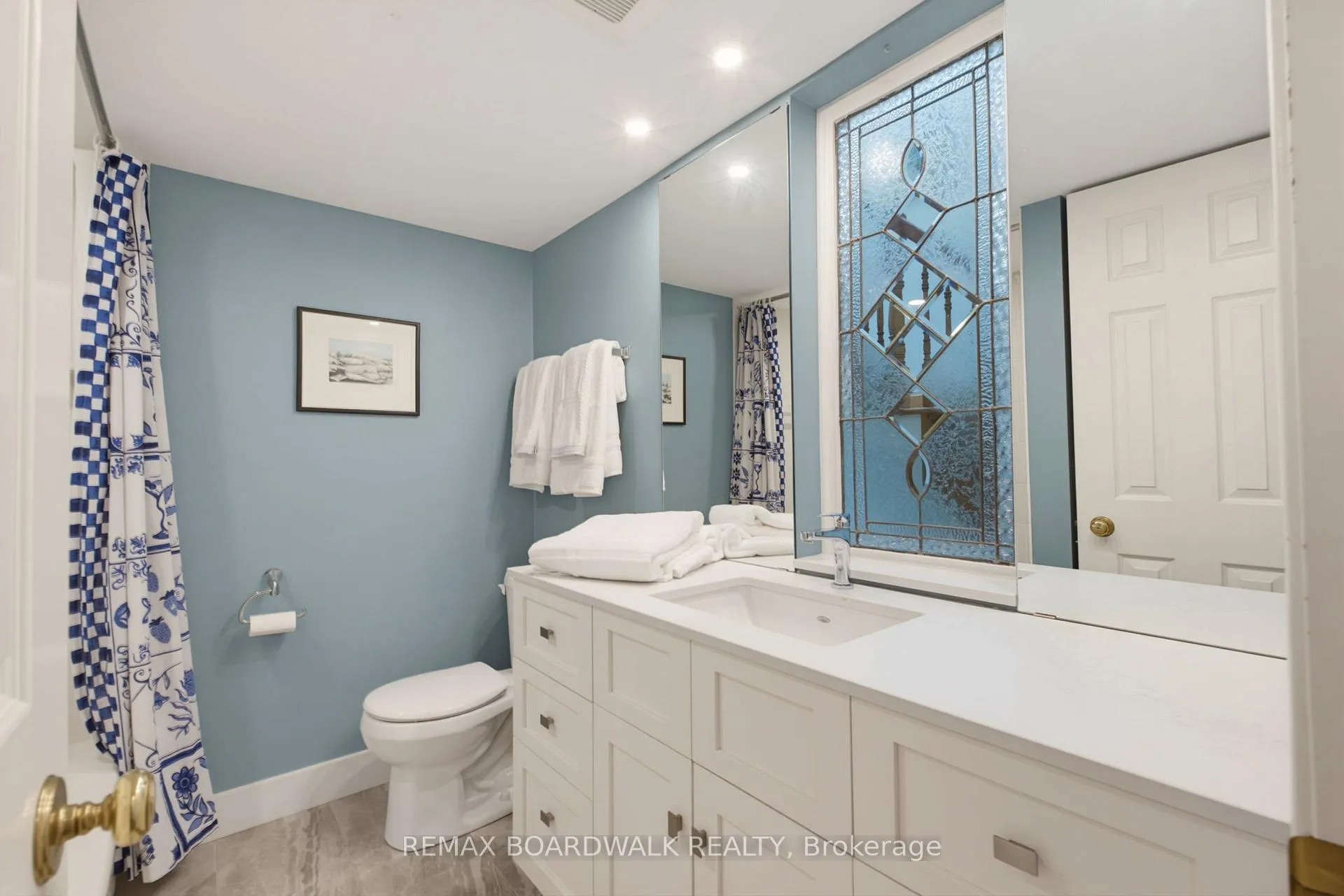 Photo 34 of Unit B, 595 Besserer Street, Ottawa, Sandy Hill — HOMEH
