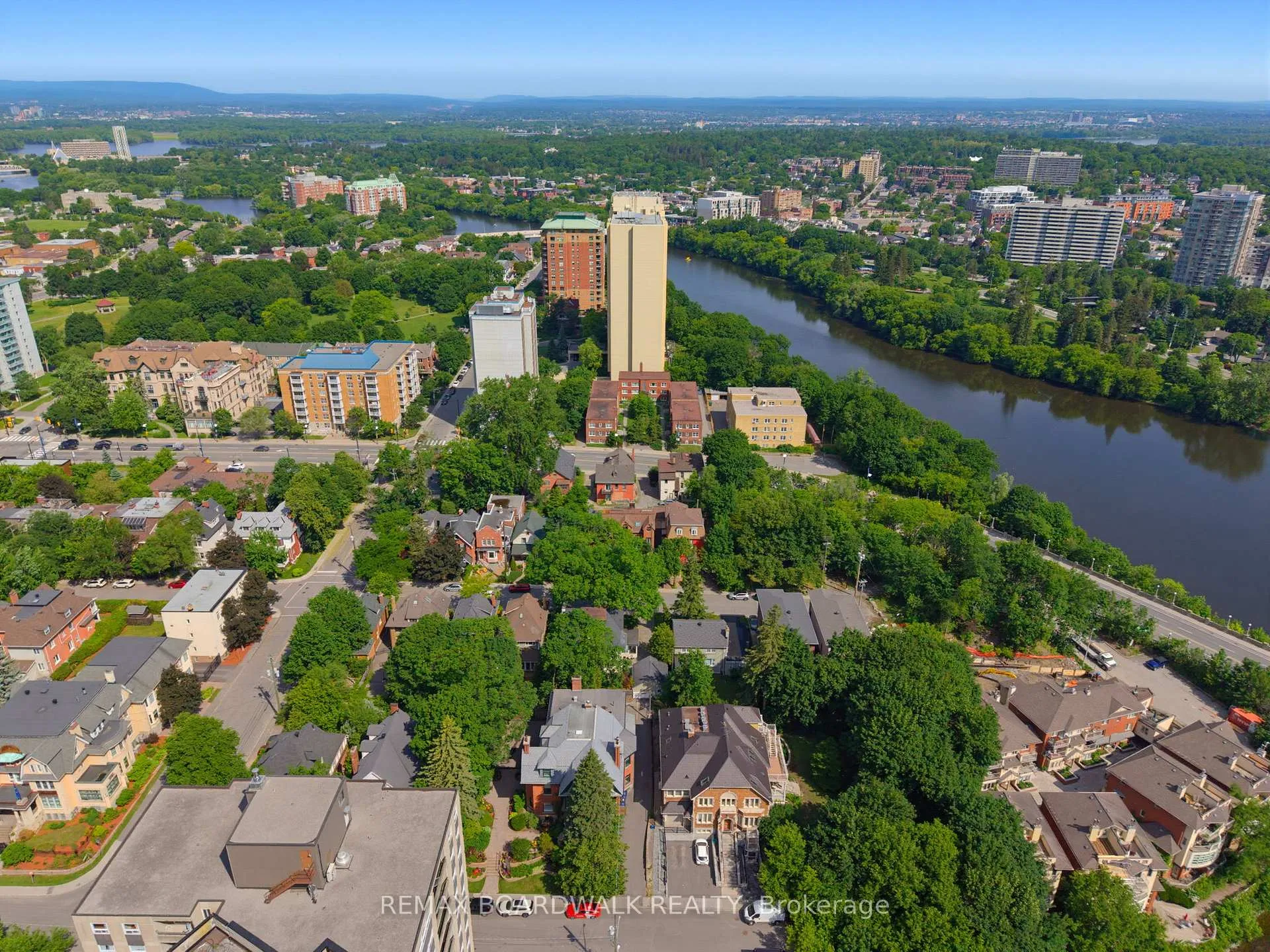 Photo 45 of Unit B, 595 Besserer Street, Ottawa, Sandy Hill — HOMEH