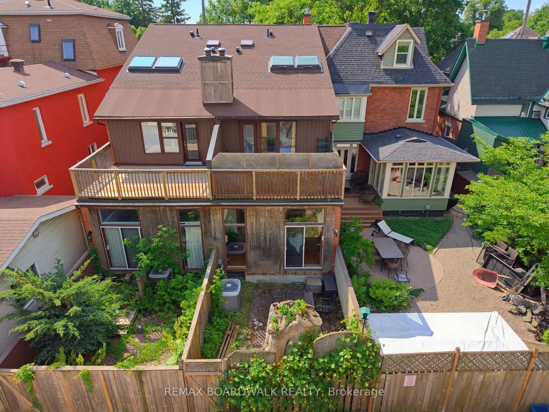 Photo 47 of Unit B, 595 Besserer Street, Ottawa, Sandy Hill — HOMEH
