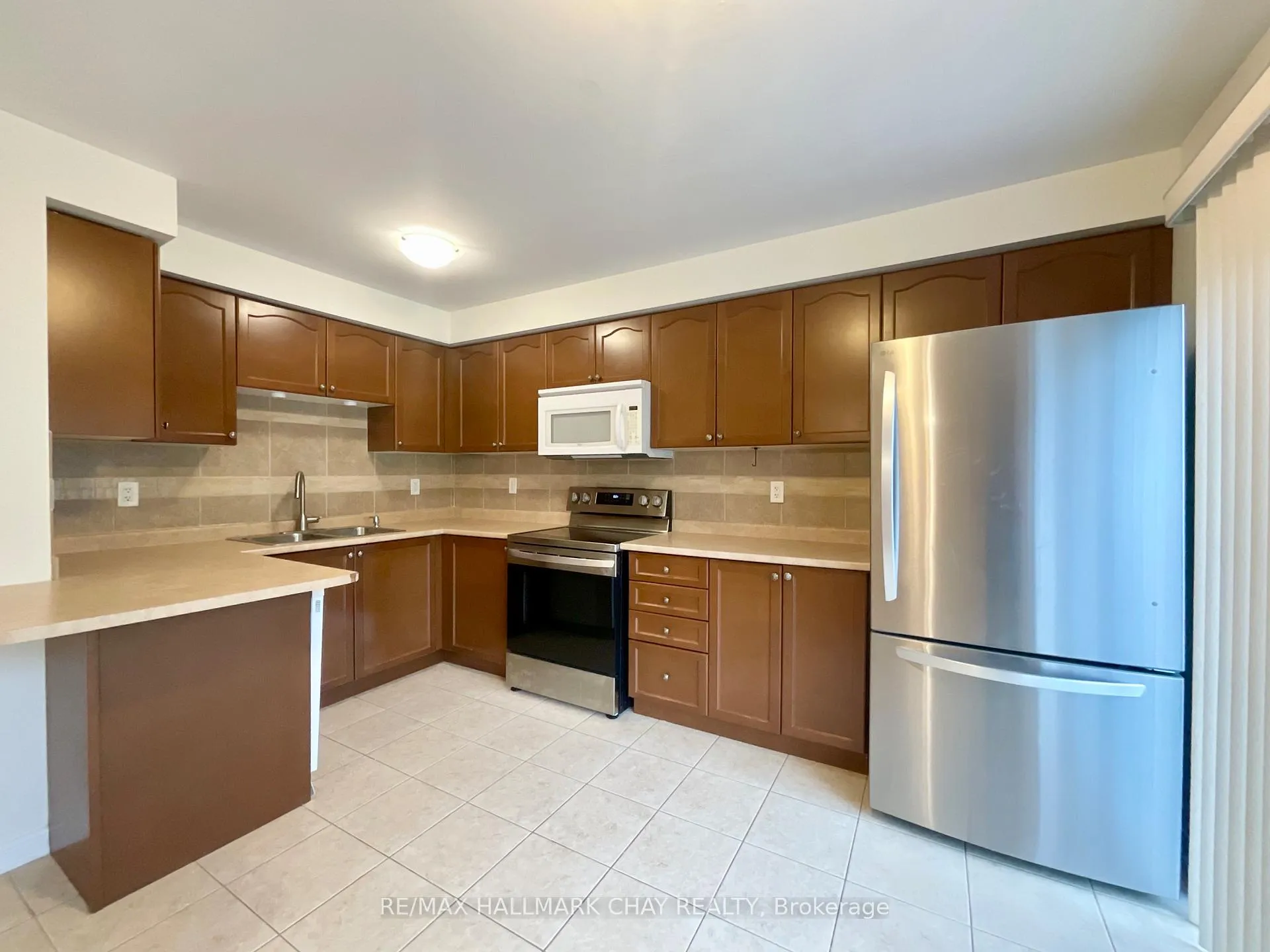 Photo 7 of 17 Ferris Lane, New Tecumseth, Alliston — HOMEH