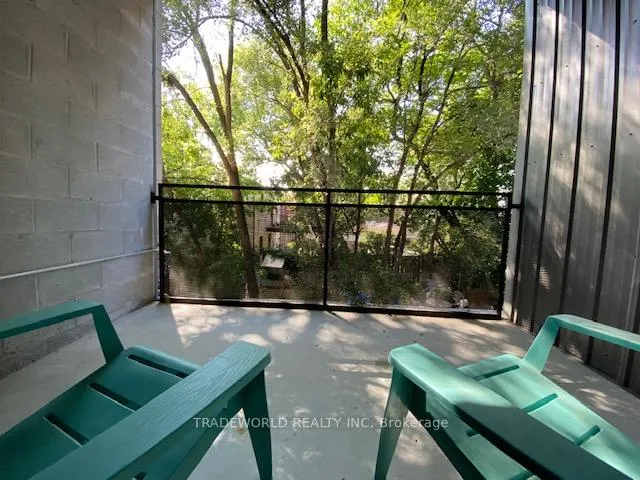 Photo 7 of Unit 5, 862 Pape Avenue, Toronto, Broadview North — HOMEH