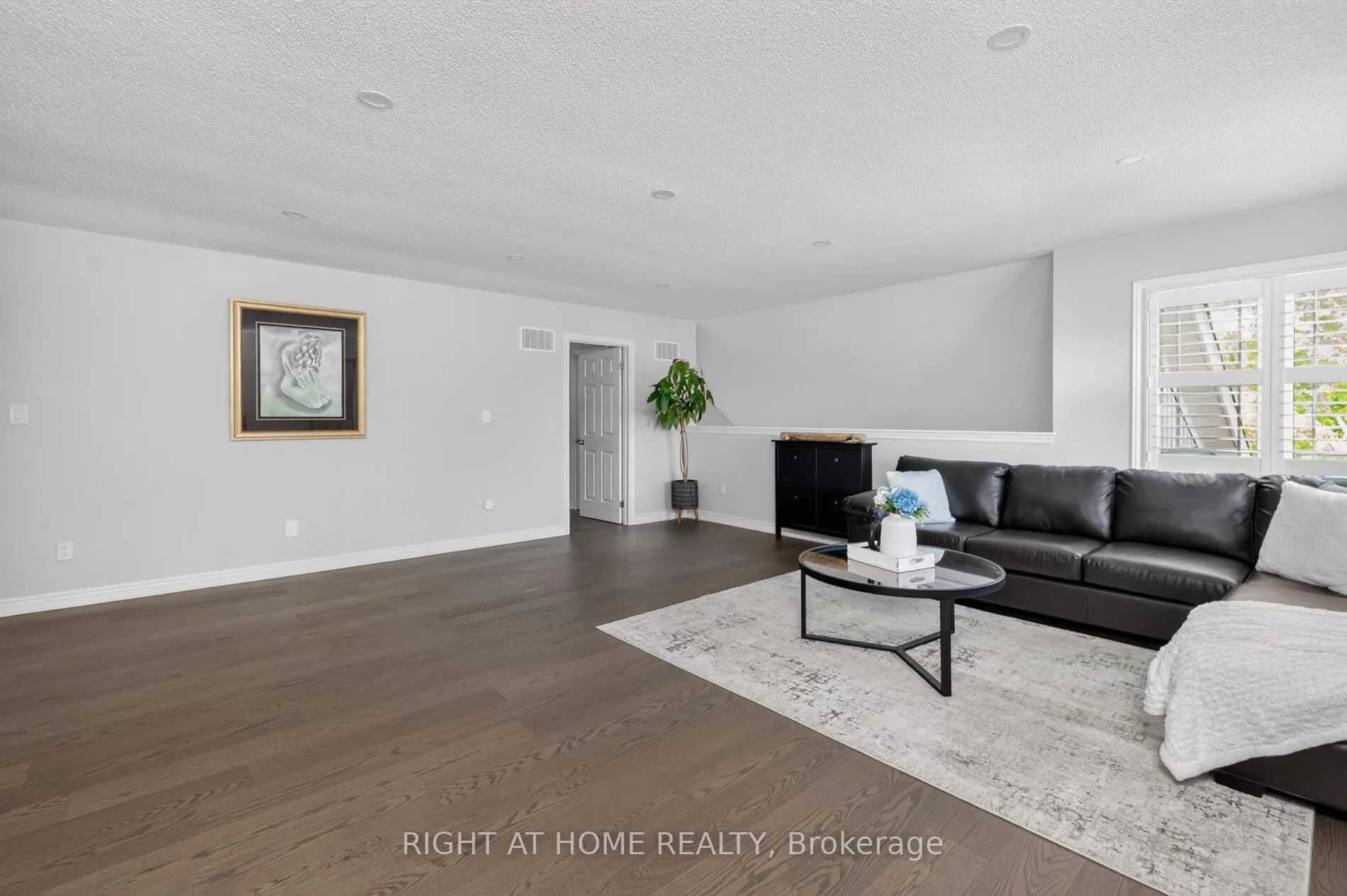 Photo 27 of 80 Sharpe Crescent, New Tecumseth, Tottenham — HOMEH