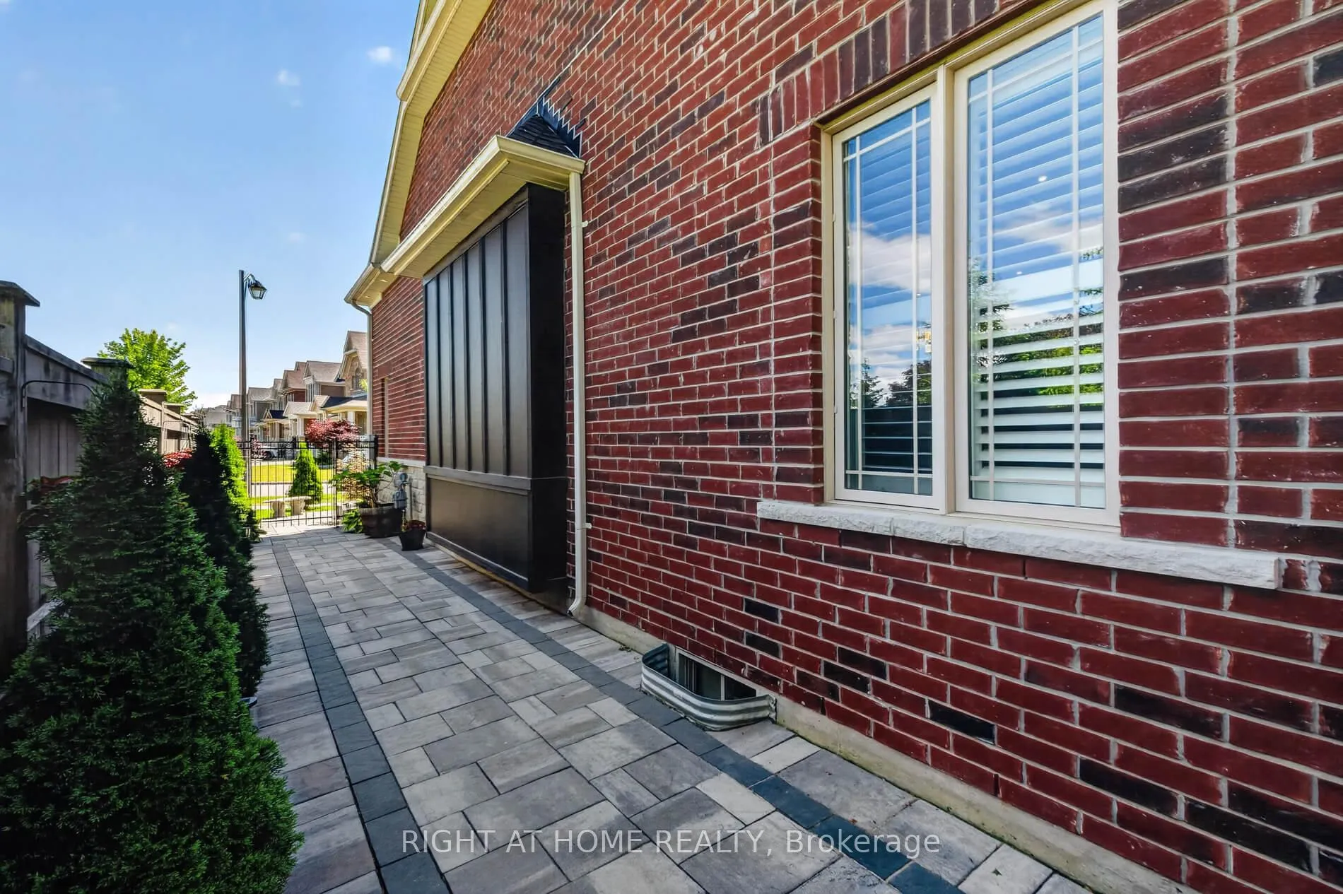 Photo 42 of 80 Sharpe Crescent, New Tecumseth, Tottenham — HOMEH