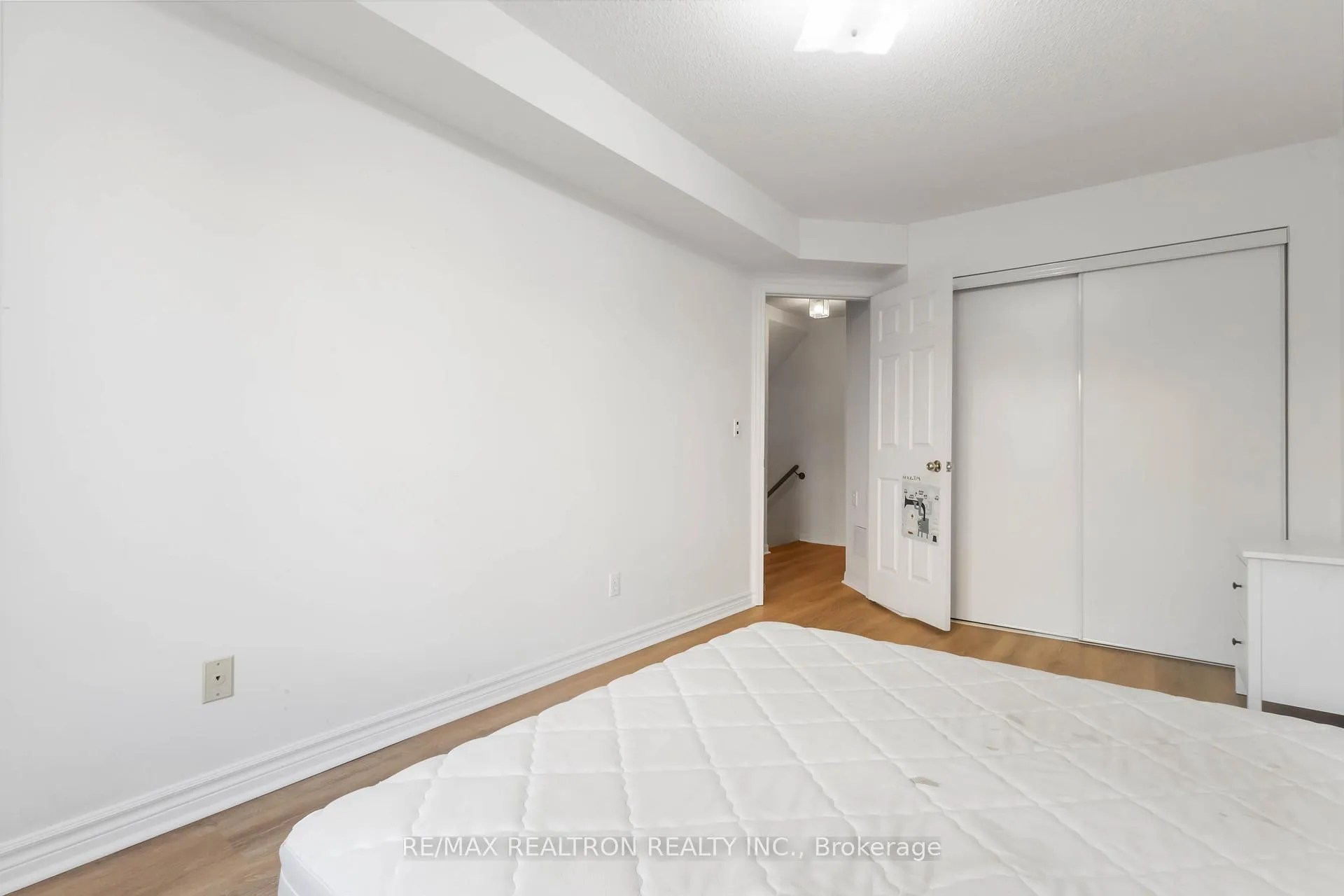 Photo 20 of Unit 12, 14 St. Moritz Way, Markham, Unionville — HOMEH