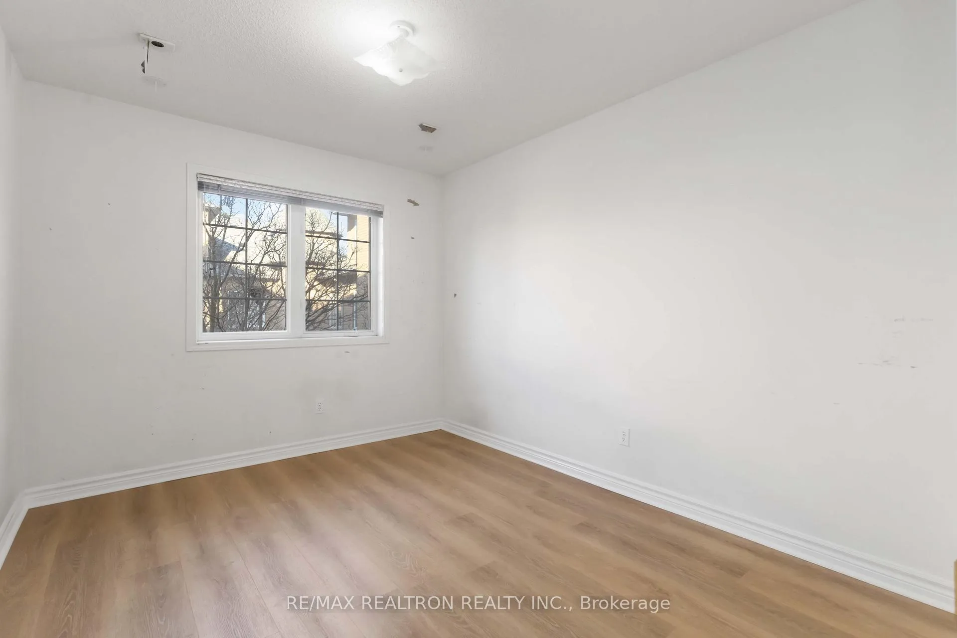 Photo 21 of Unit 12, 14 St. Moritz Way, Markham, Unionville — HOMEH