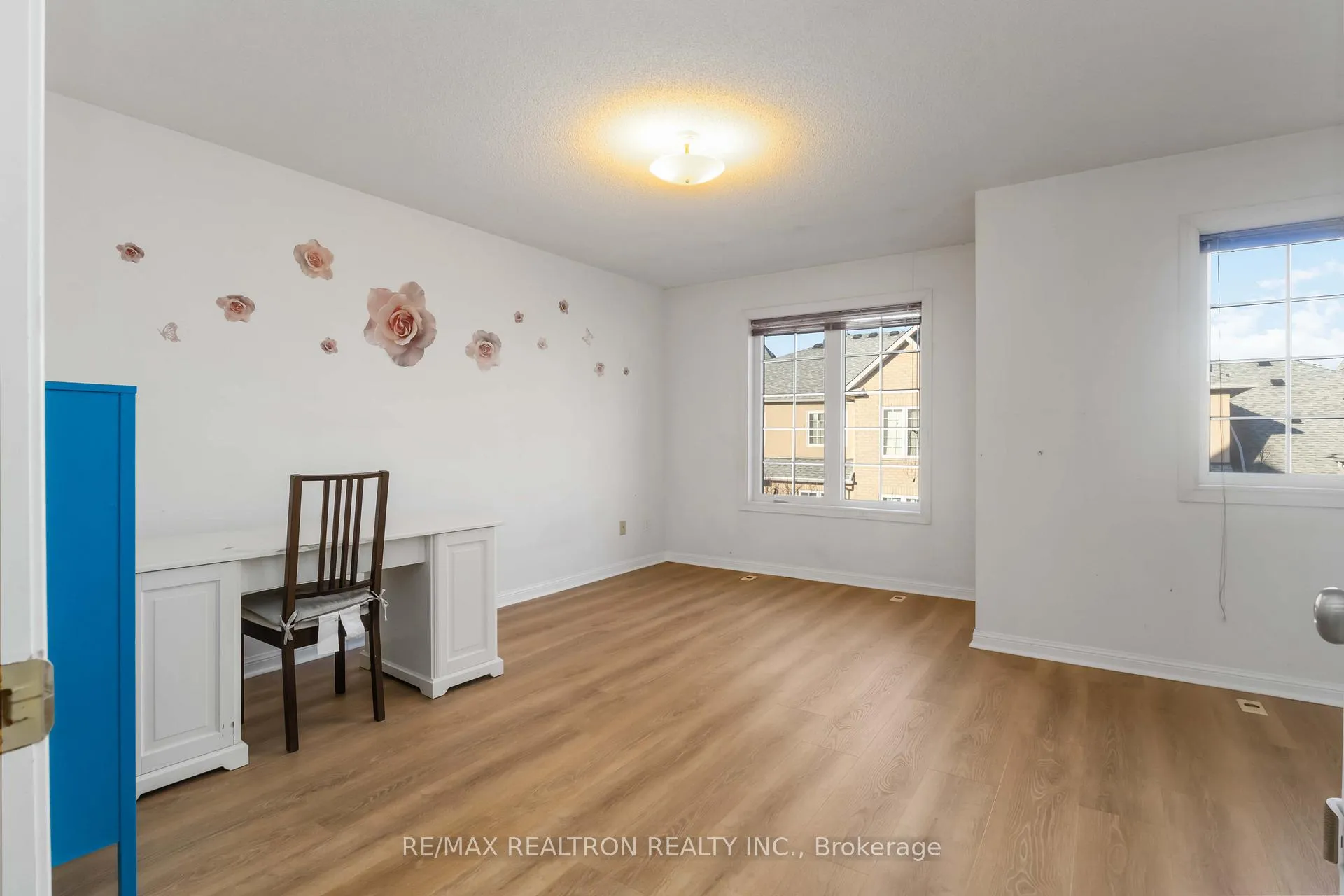 Photo 23 of Unit 12, 14 St. Moritz Way, Markham, Unionville — HOMEH