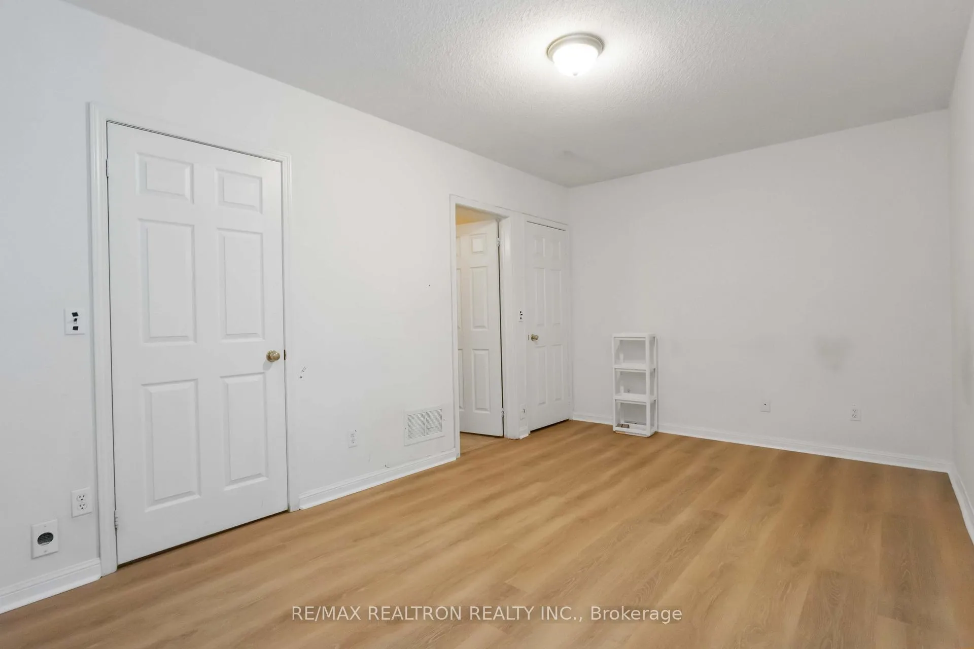 Photo 27 of Unit 12, 14 St. Moritz Way, Markham, Unionville — HOMEH