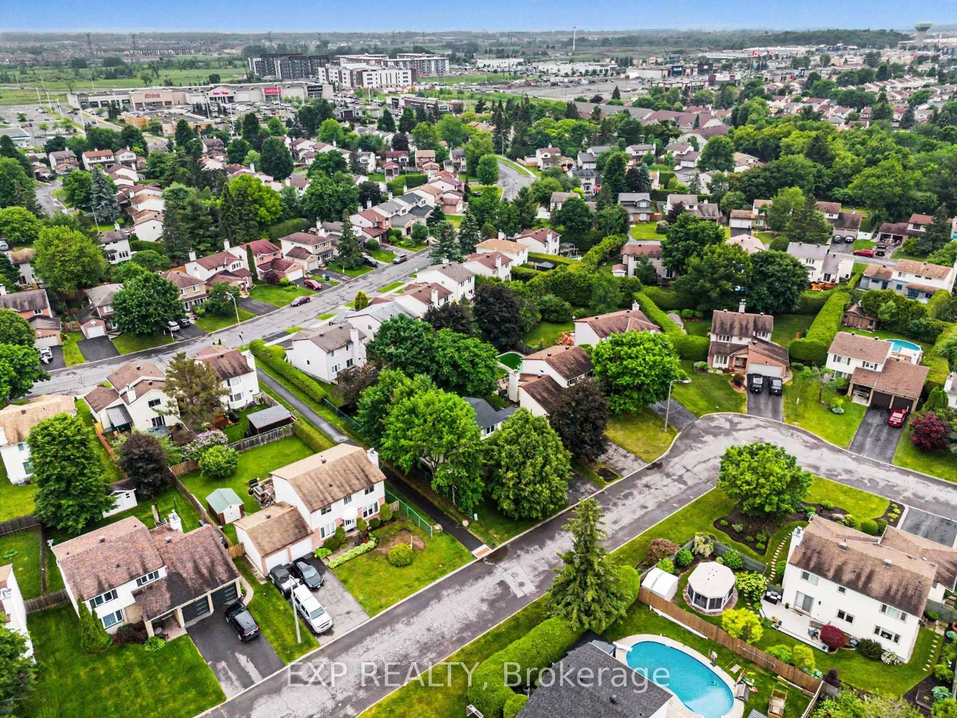 Photo 41 of 241 Anglehart Avenue, Ottawa, Queenswood Heights South — HOMEH