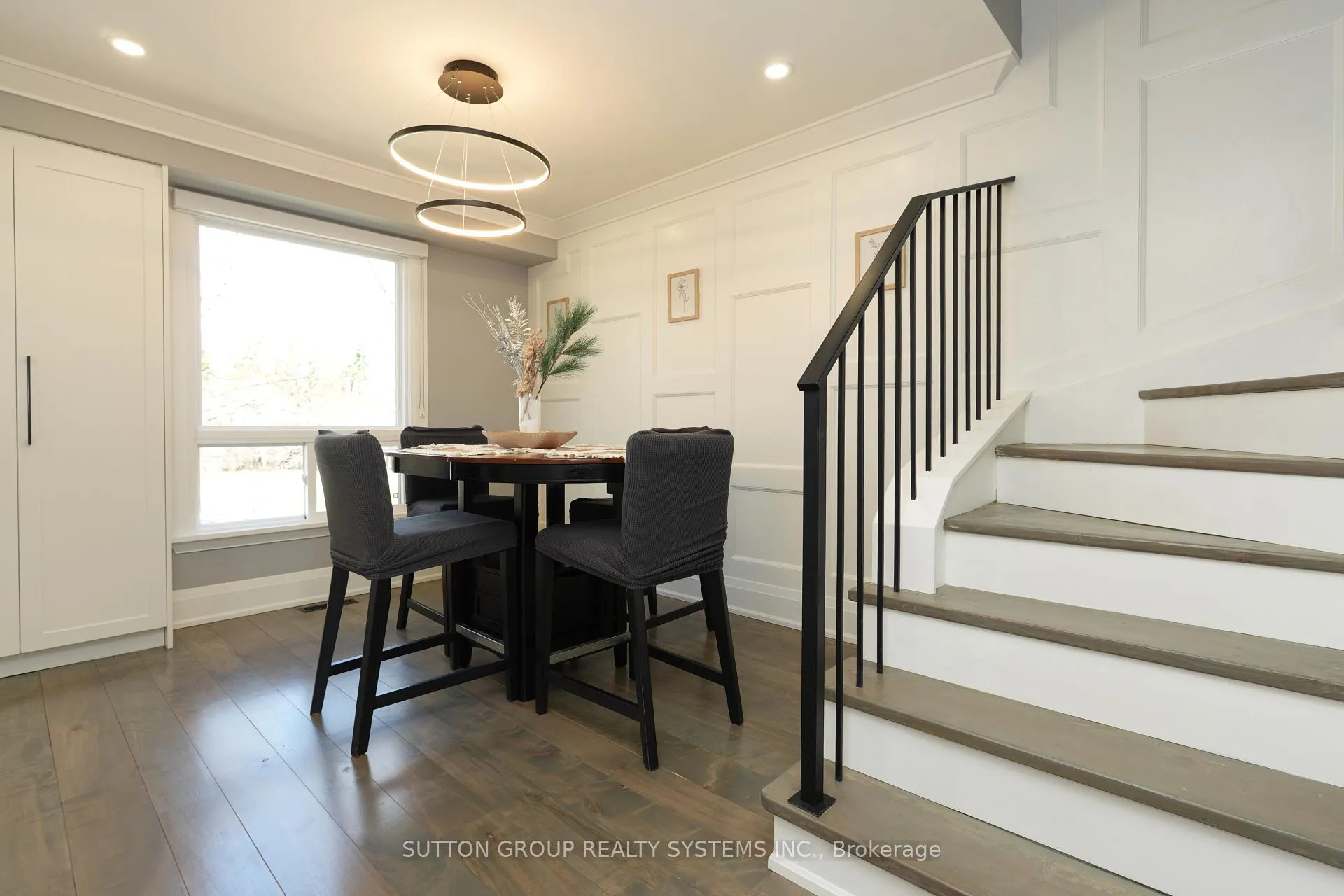 Photo 8 of 70 Courtleigh Square, Brampton, Heart Lake East — HOMEH