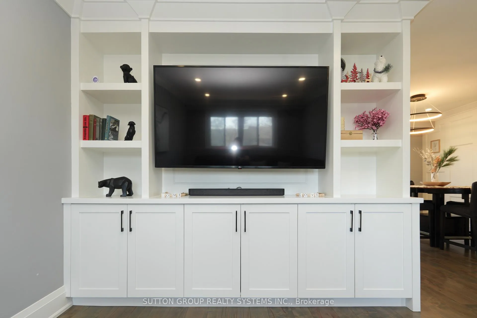 Photo 13 of 70 Courtleigh Square, Brampton, Heart Lake East — HOMEH