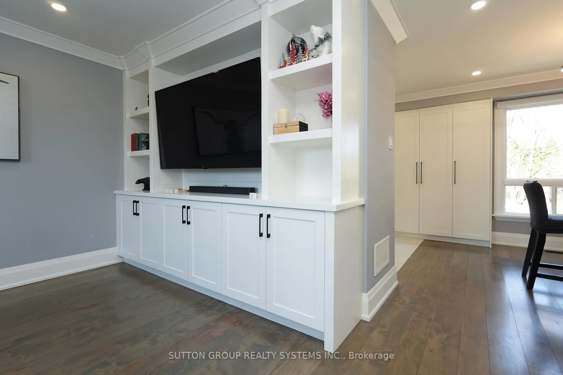 Photo 14 of 70 Courtleigh Square, Brampton, Heart Lake East — HOMEH