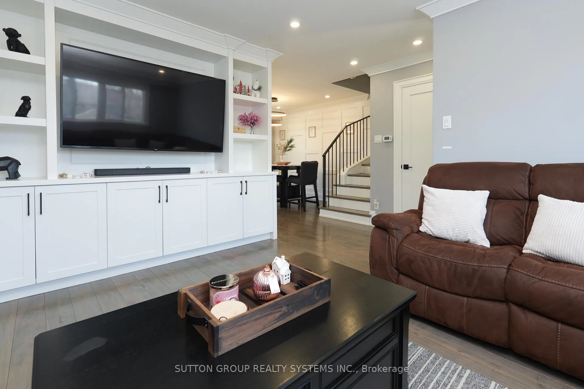 Photo 15 of 70 Courtleigh Square, Brampton, Heart Lake East — HOMEH
