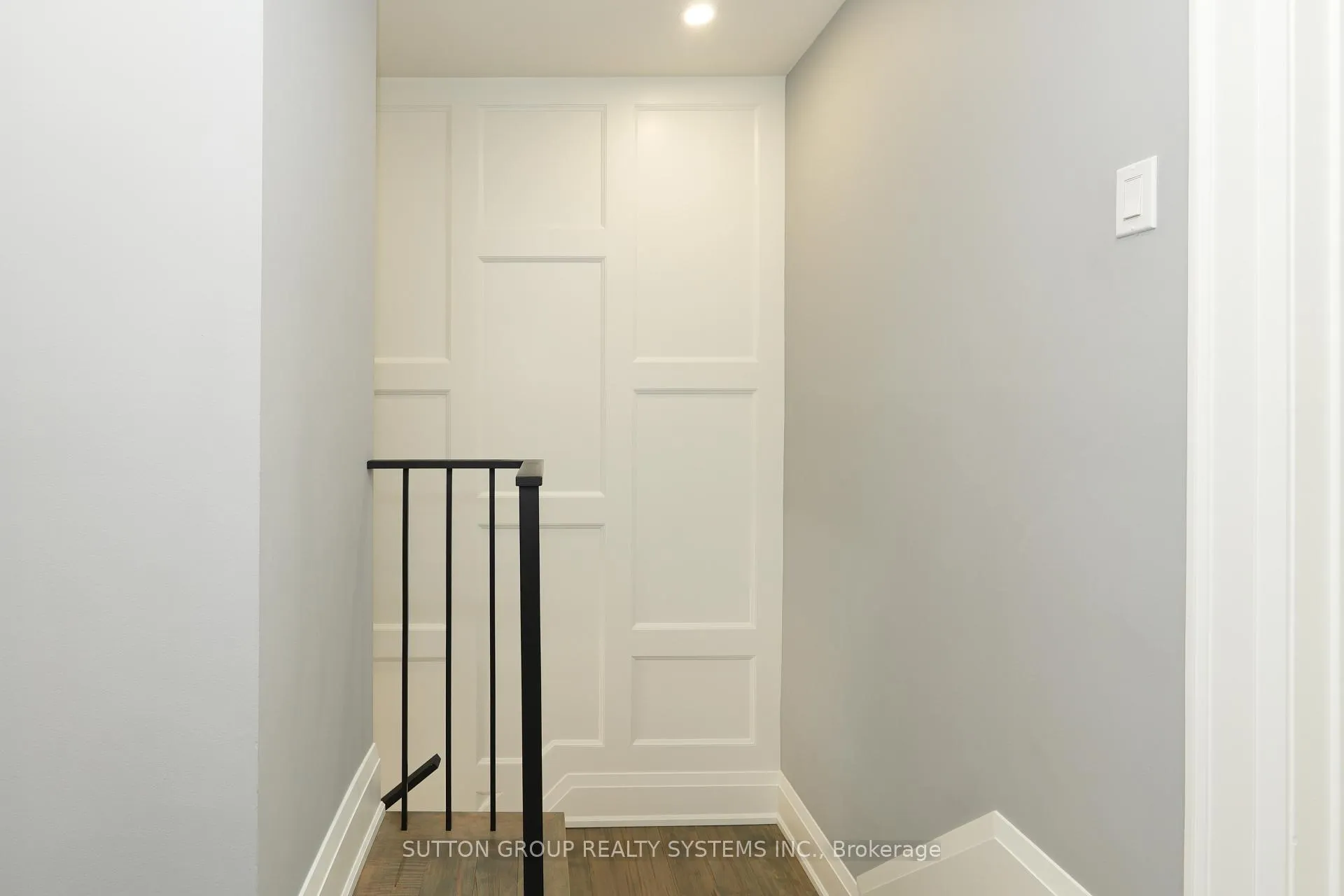 Photo 18 of 70 Courtleigh Square, Brampton, Heart Lake East — HOMEH