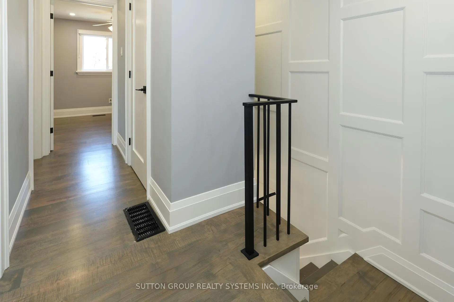 Photo 19 of 70 Courtleigh Square, Brampton, Heart Lake East — HOMEH