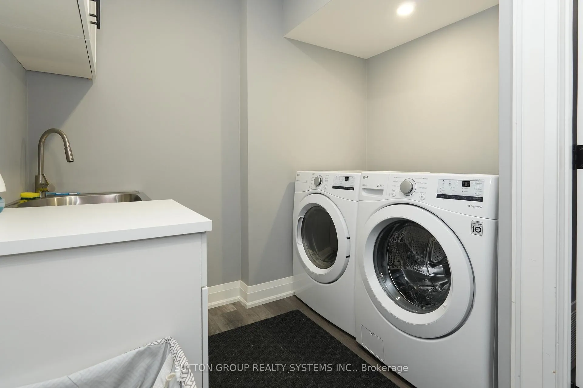 Photo 36 of 70 Courtleigh Square, Brampton, Heart Lake East — HOMEH