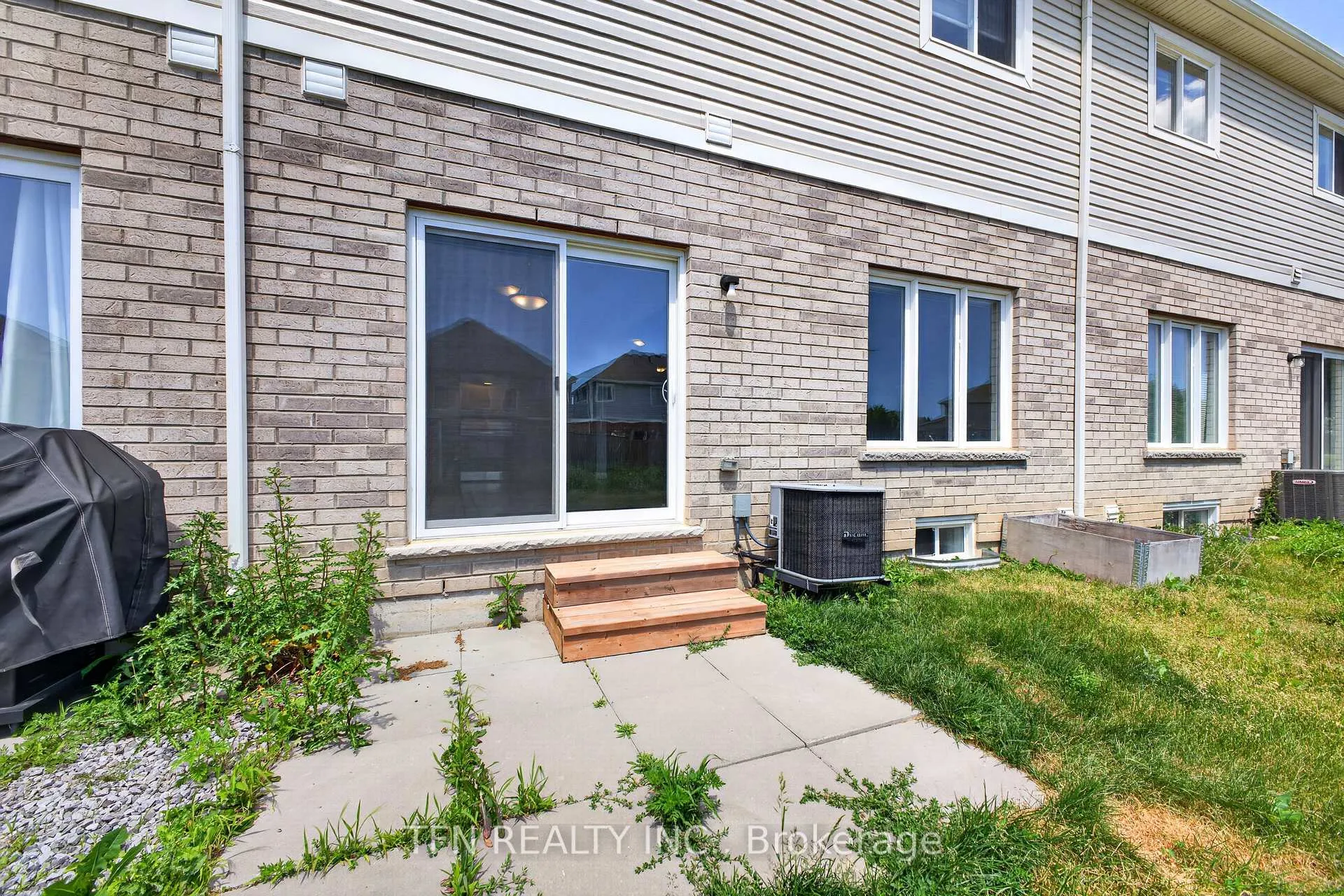 Photo 4 of 245 Bur Oak Drive, Thorold, Confederation Heights — HOMEH