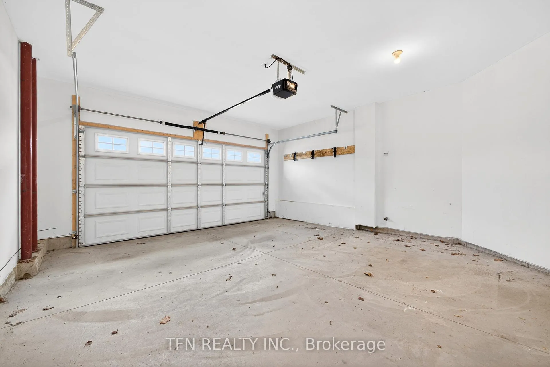 Photo 8 of 245 Bur Oak Drive, Thorold, Confederation Heights — HOMEH